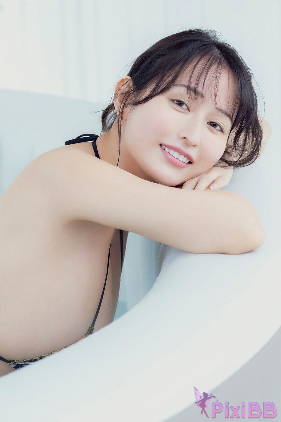 Japanese Idol Chiyo Amano FRIDAY digital photo book overflowing Melting vol.3 120 Page super deluxe edition PixiBB.COM 011
