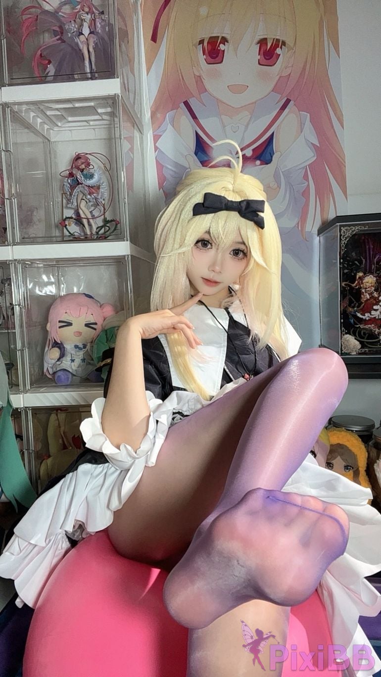 Cosplayer white oak Shirly luluka PixiBB.COM 124.PNG