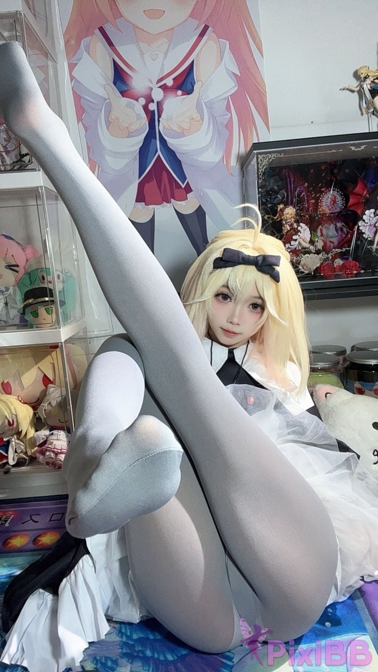 Cosplayer white oak Shirly luluka PixiBB.COM 135.PNG