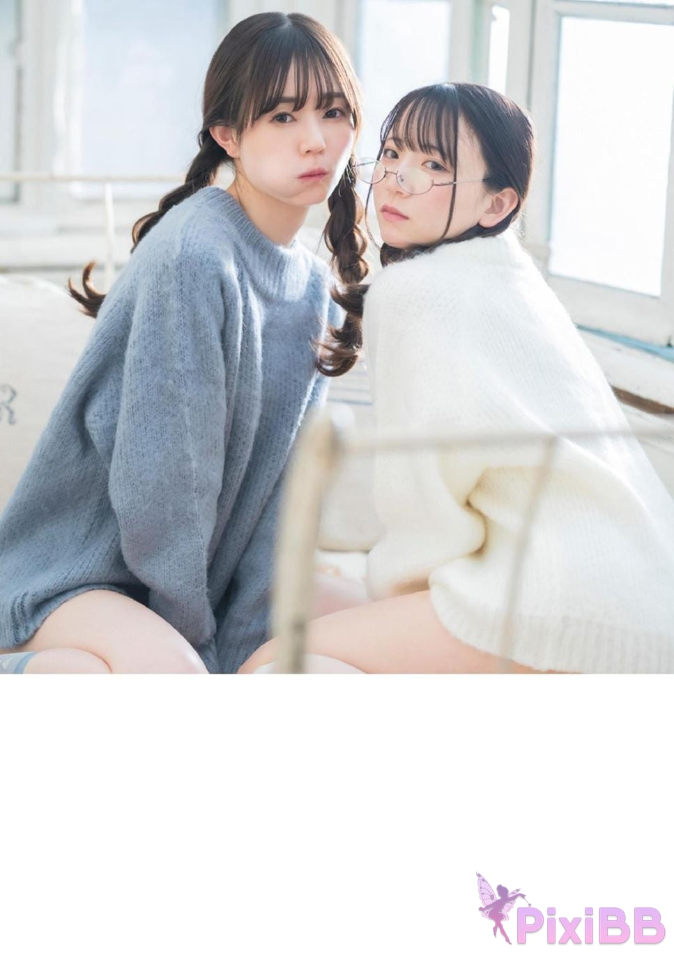 Japanese Idol Riko Konoe Utatane Midori Skirt approx. 100 A book that can be turned PixiBB.COM 433