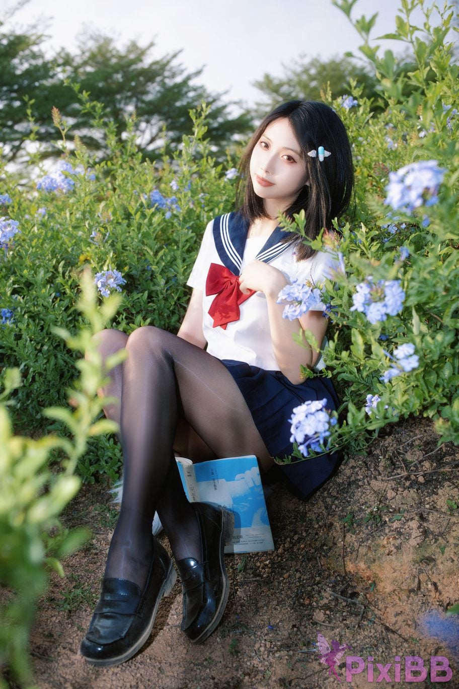 Cosplayer seven red beans blue flower JK PixiBB.COM 007