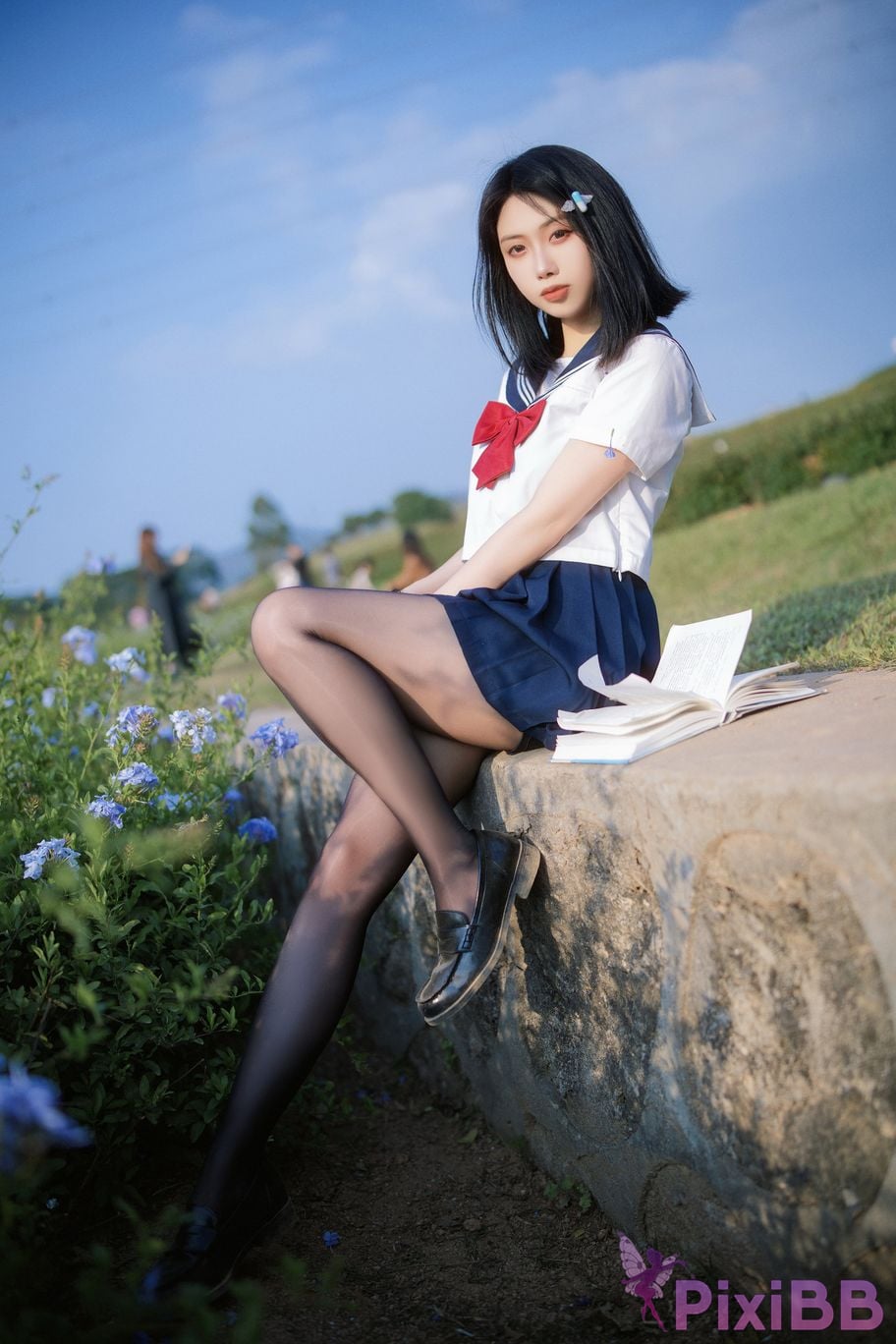 Cosplayer seven red beans blue flower JK PixiBB.COM 009