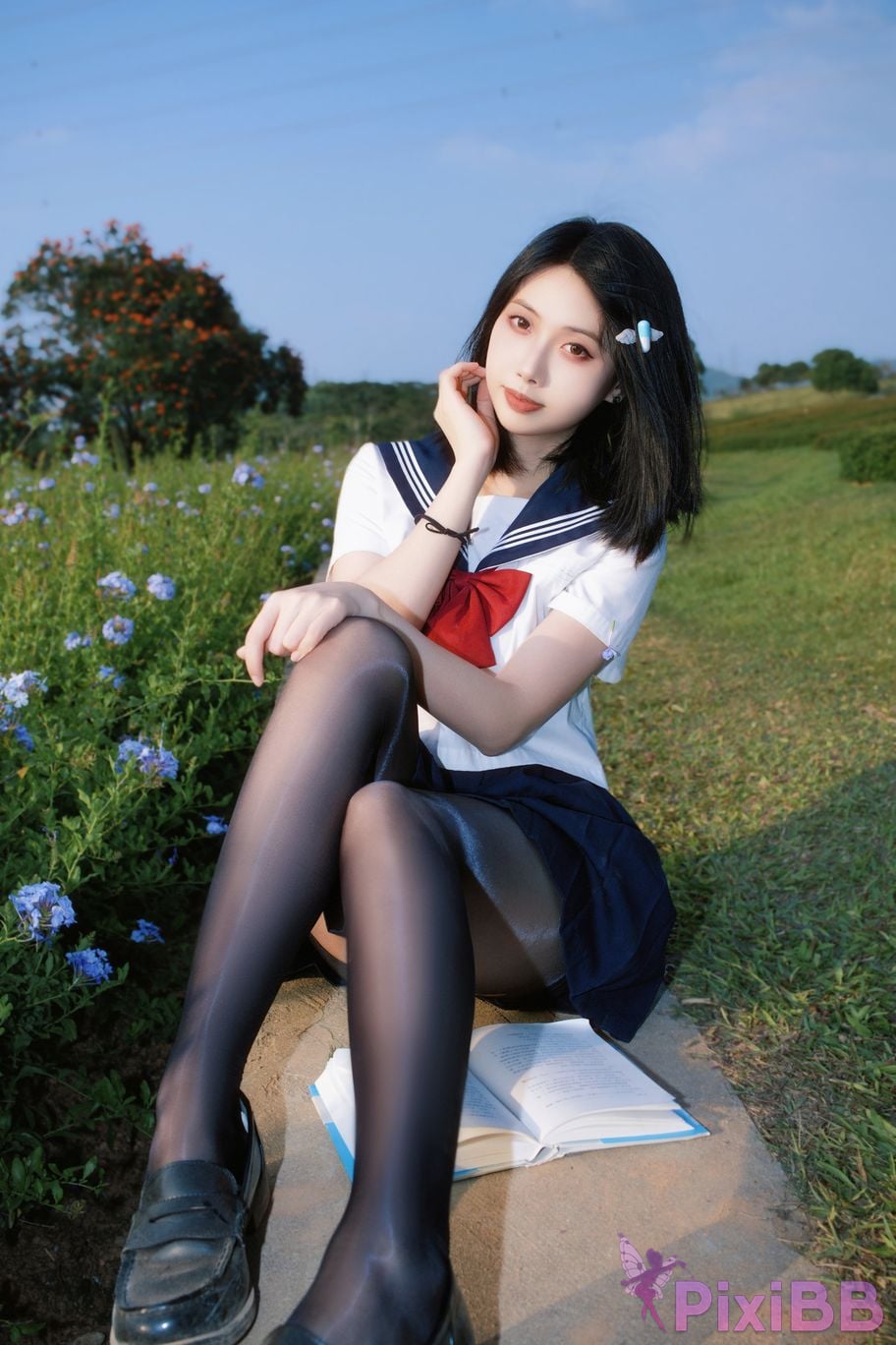 Cosplayer seven red beans blue flower JK PixiBB.COM 011