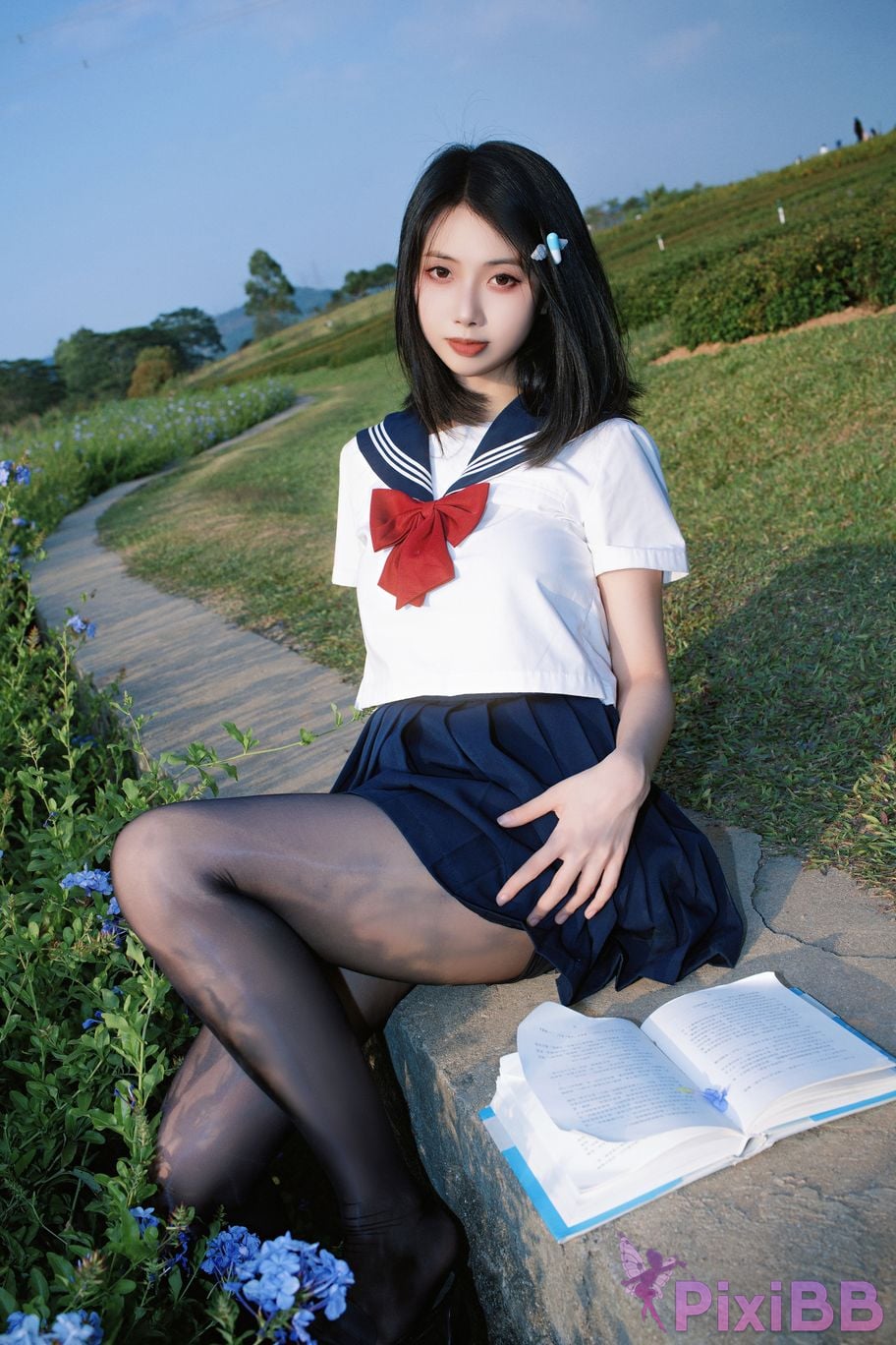 Cosplayer seven red beans blue flower JK PixiBB.COM 016
