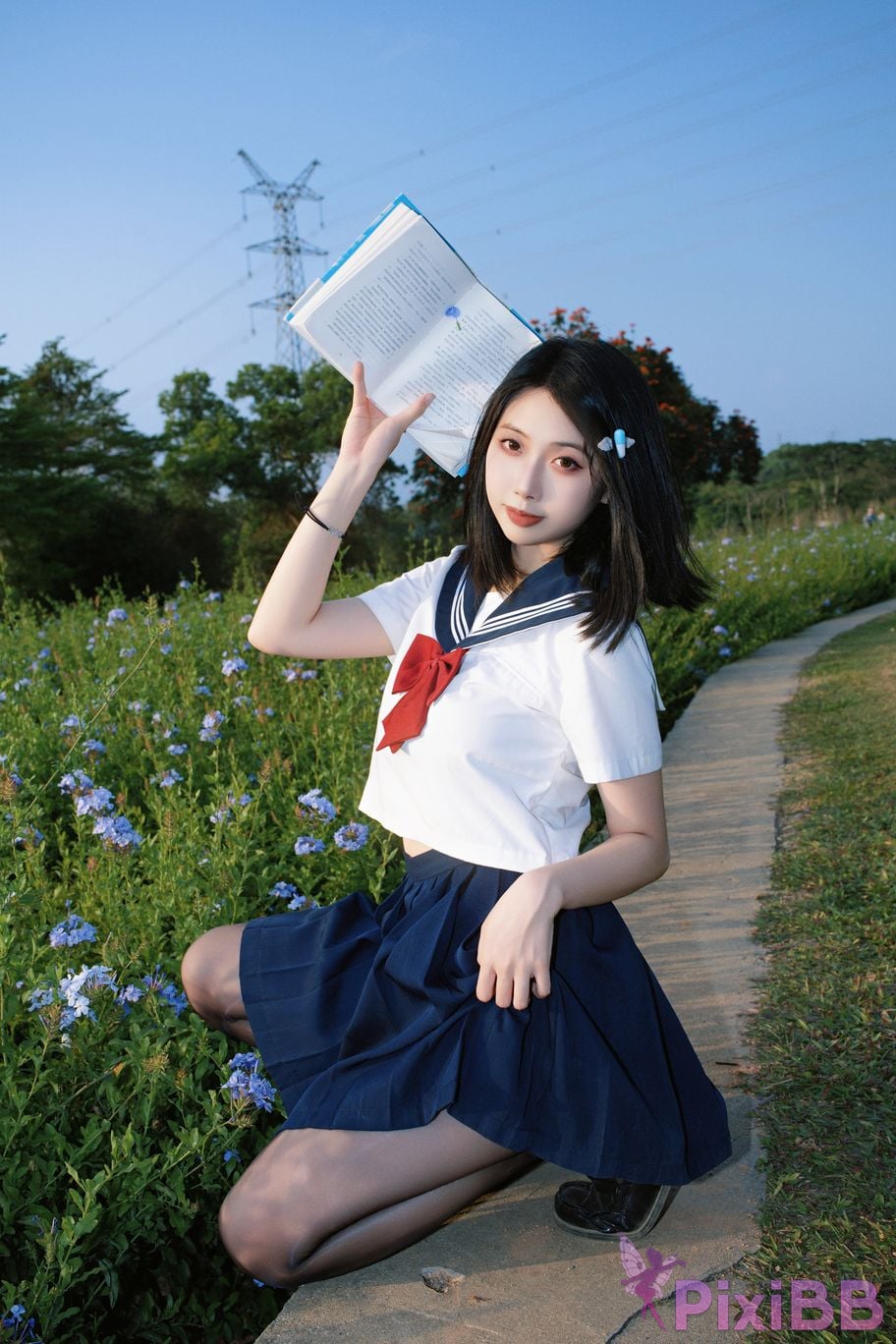 Cosplayer seven red beans blue flower JK PixiBB.COM 017