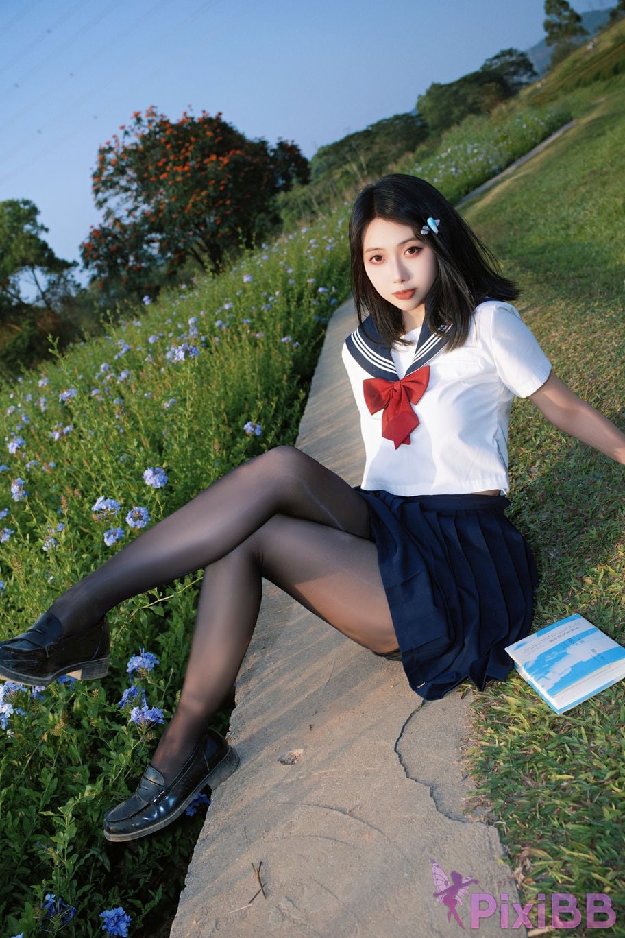 Cosplayer seven red beans blue flower JK PixiBB.COM 020