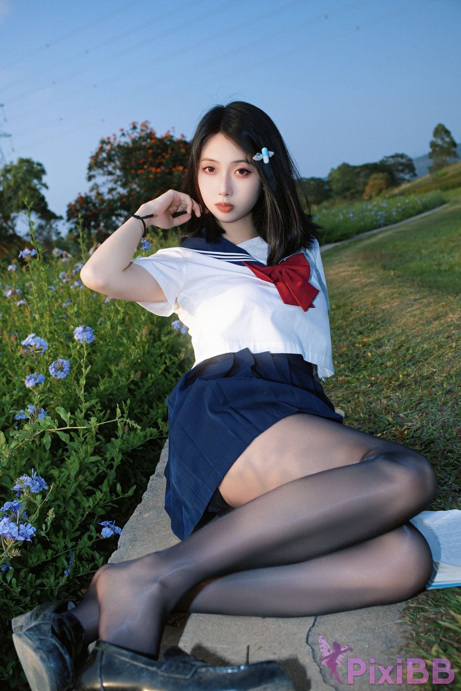 Cosplayer seven red beans blue flower JK PixiBB.COM 029