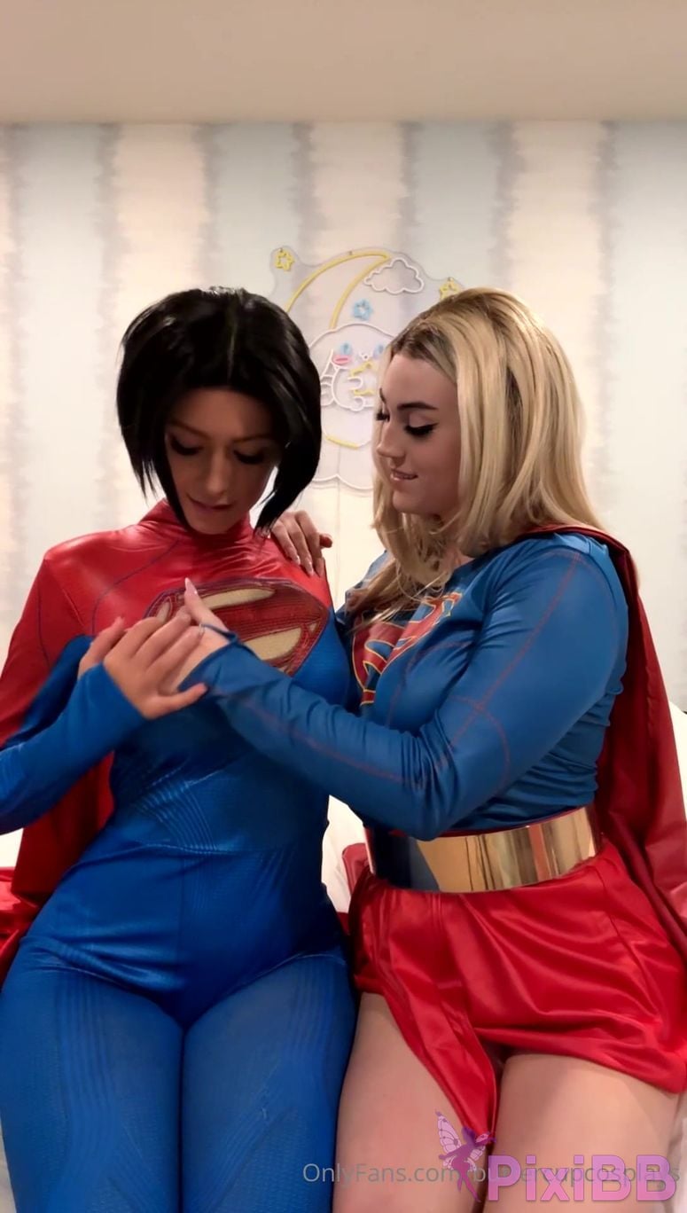 Buttercup Cosplays Xoj3na Supergirl Video PixiBB.COM 1 009