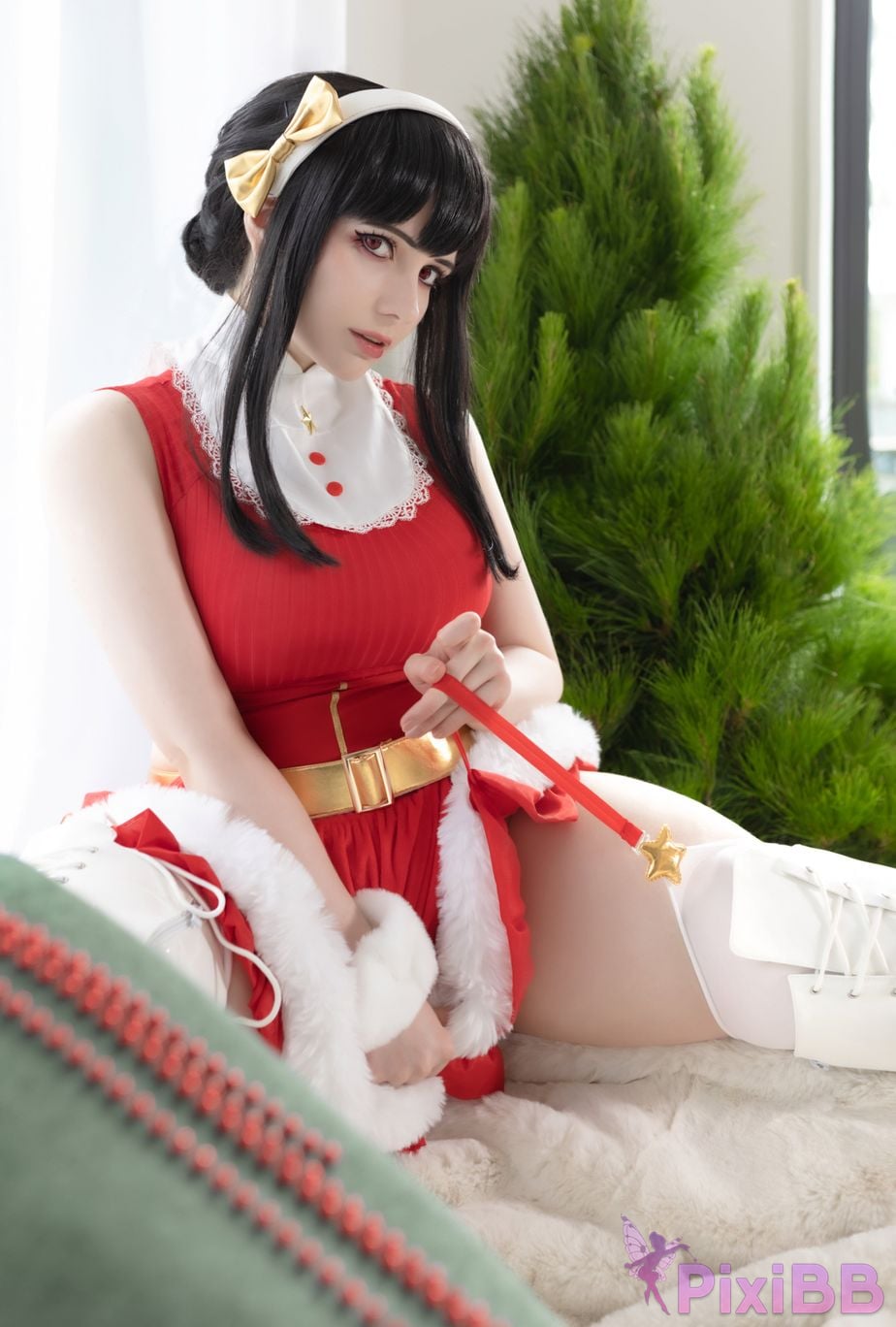 Mirikashi Yor Forger Xmas PixiBB.COM 4