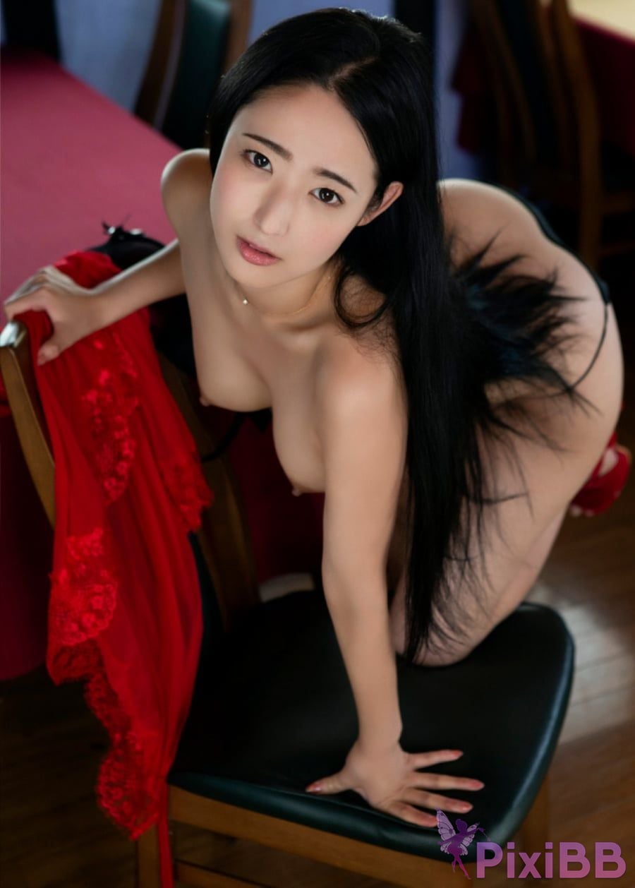Japanese Idol Matsuoka Suzu digital photo book DESTINY G Walk PixiBB.COM 009.PNG