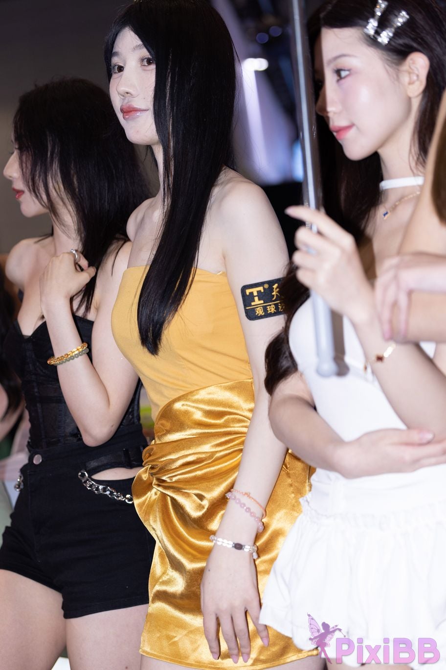 Featured Street Photography Works No.5597 Car model Li Yien PixiBB.COM 019