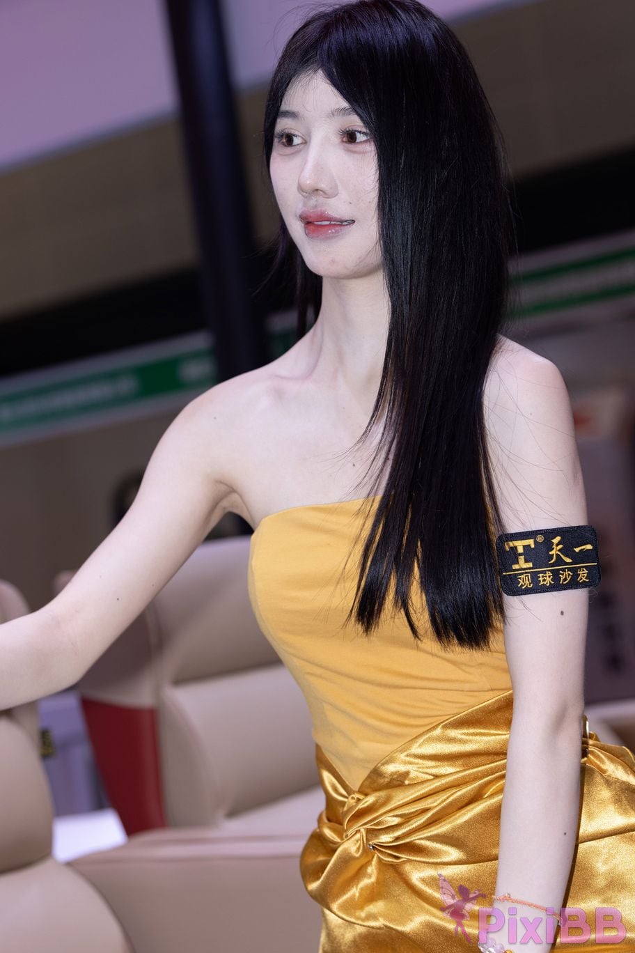 Featured Street Photography Works No.5597 Car model Li Yien PixiBB.COM 123
