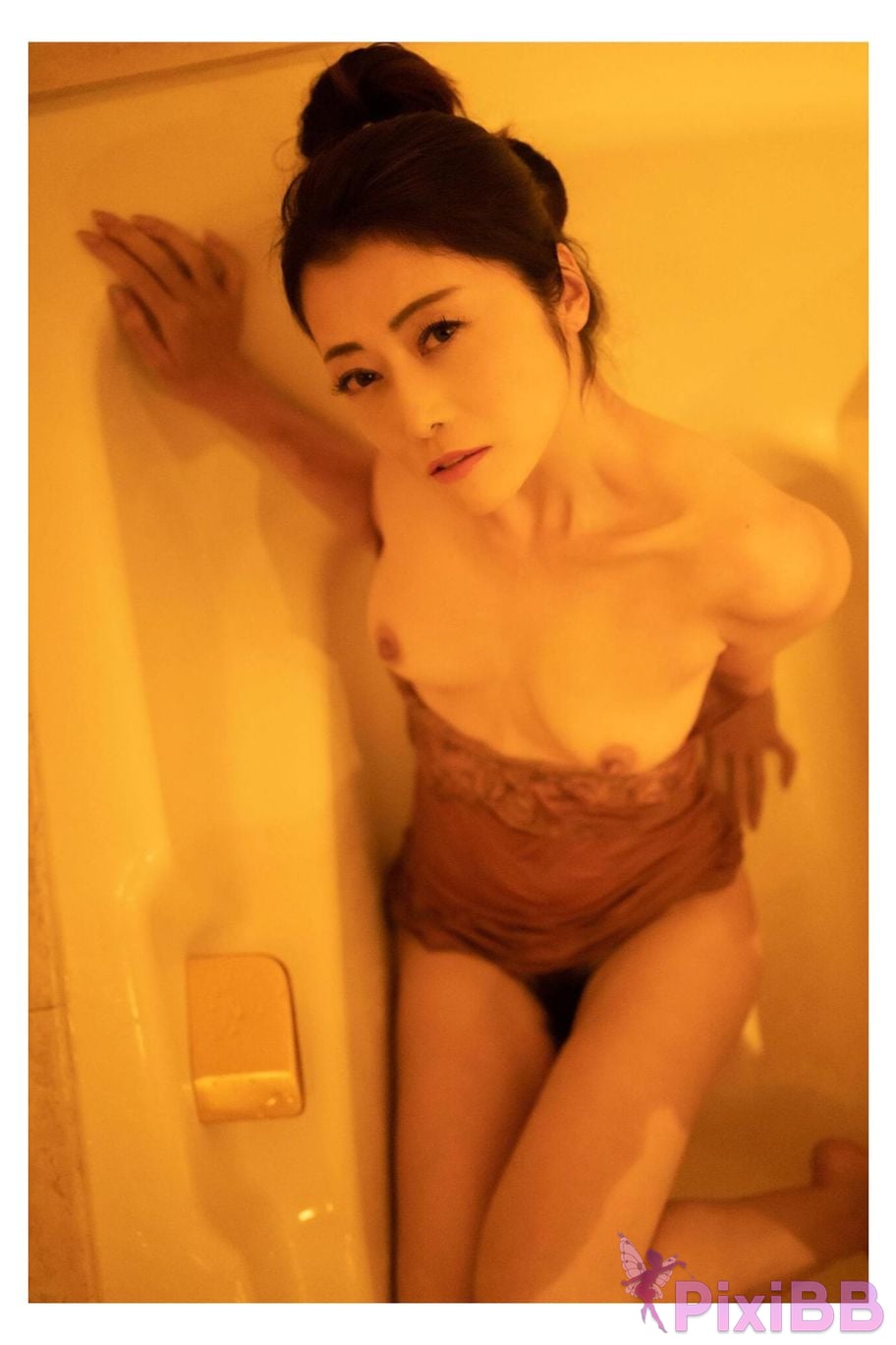 Japanese Idol Maki Hojo Nude Photo Collection Umber PixiBB.COM 068