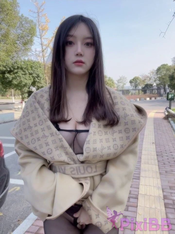 XR Uncensored Dou Ban Jiang Doubanjiang R18 XIUREN model Super exciting in public places PixiBB.COM 115