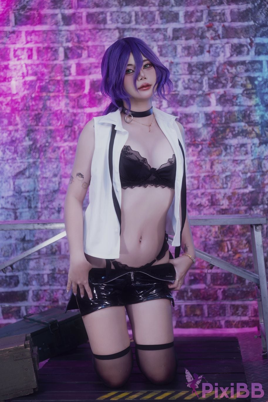 Cosplayer Miinmeow chainsaw man Lesai PixiBB.COM 009