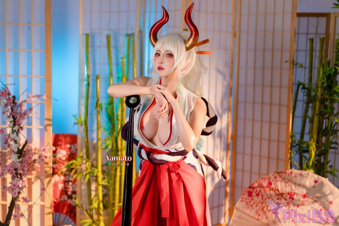 Cosplayer Tiny Asa Yamato One Piece PixiBB.COM 003