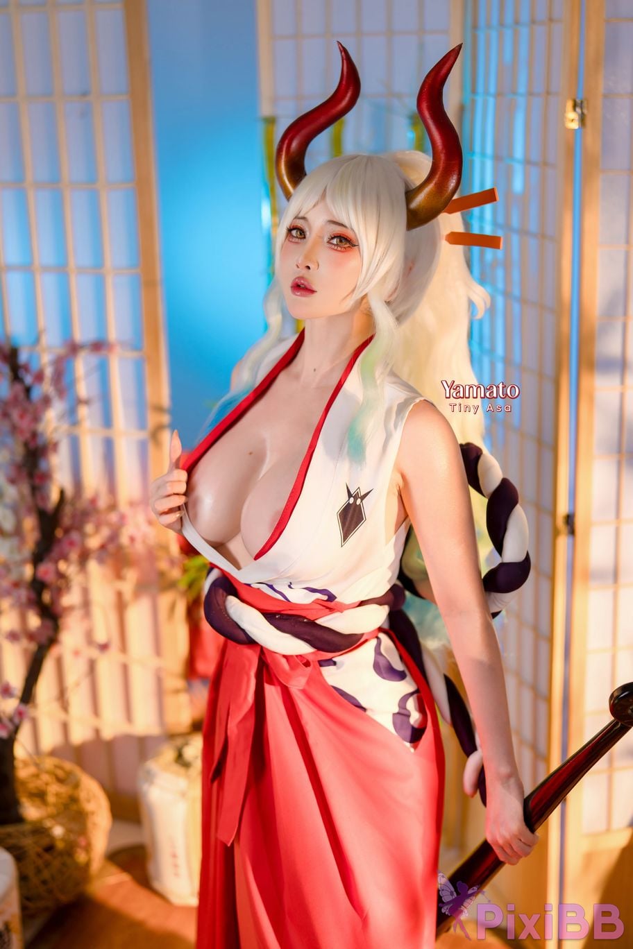 Cosplayer Tiny Asa Yamato One Piece PixiBB.COM 006