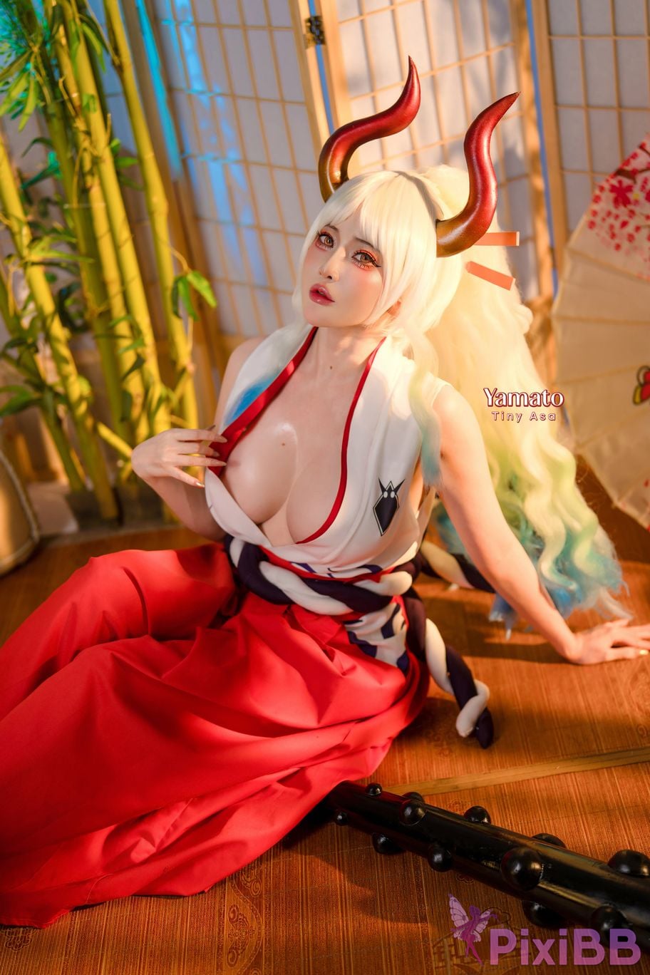 Cosplayer Tiny Asa Yamato One Piece PixiBB.COM 013