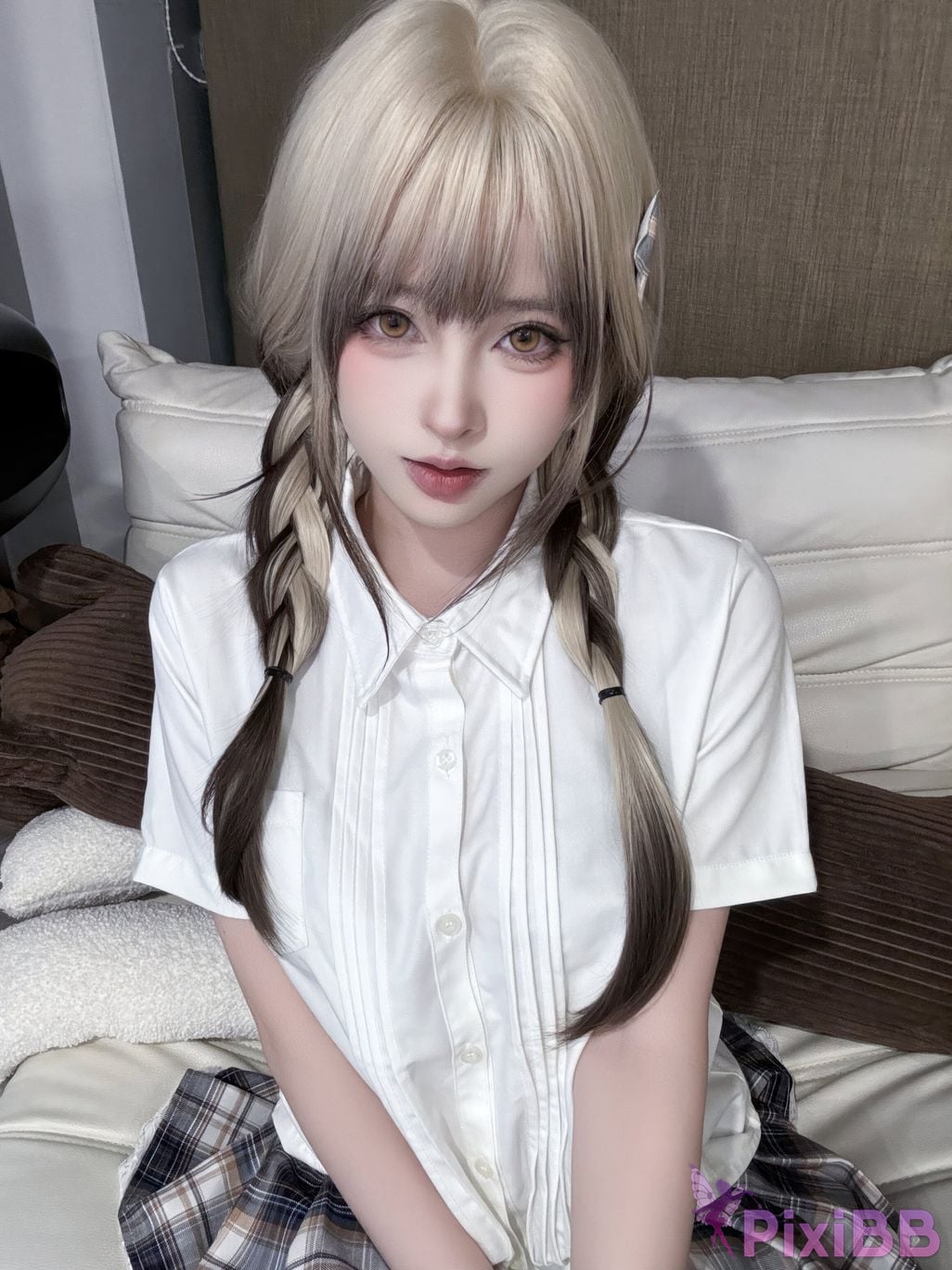 Cosplayer Yuno Shimizu White shirt broken shadow PixiBB.COM 002