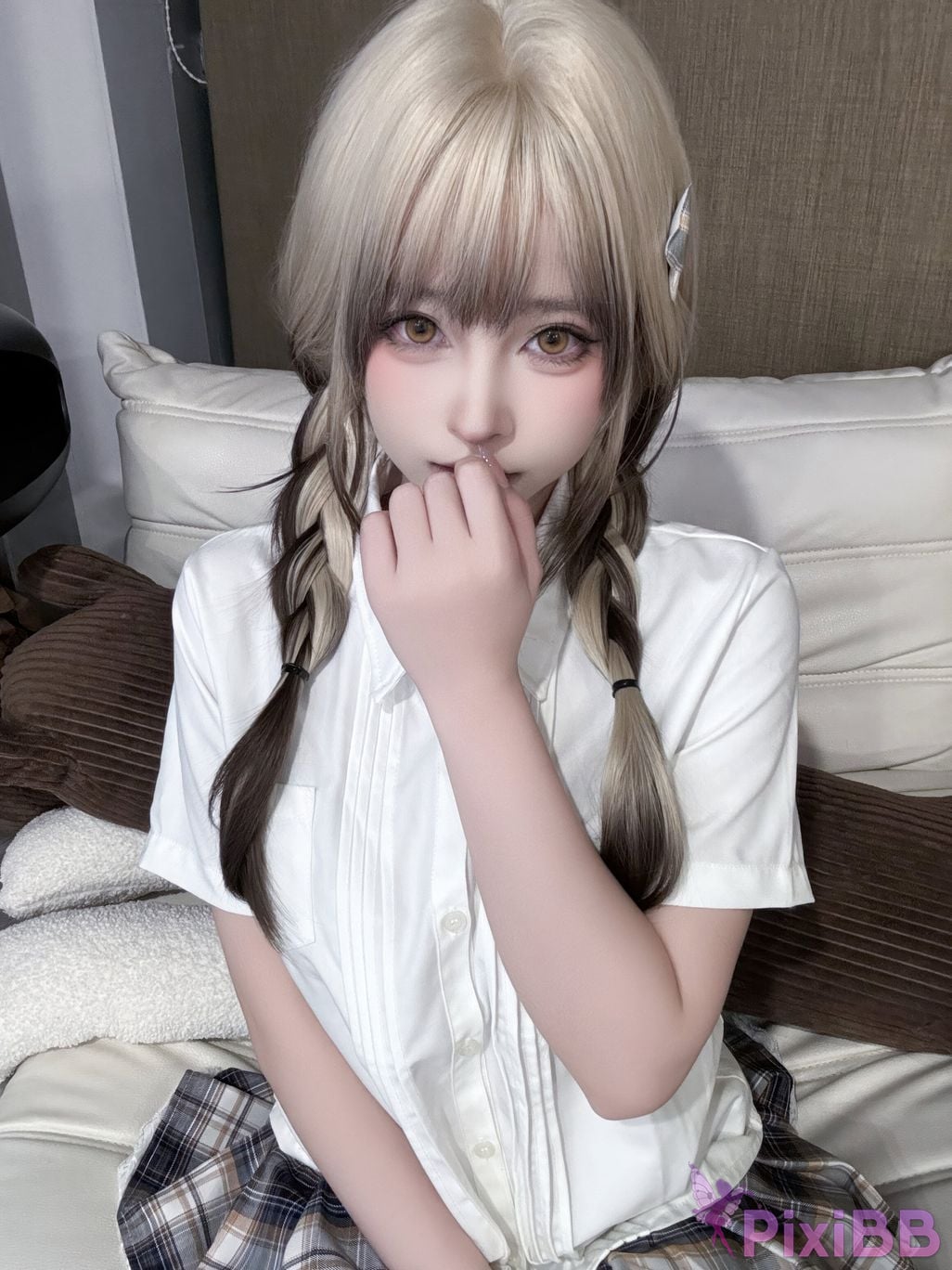 Cosplayer Yuno Shimizu White shirt broken shadow PixiBB.COM 003
