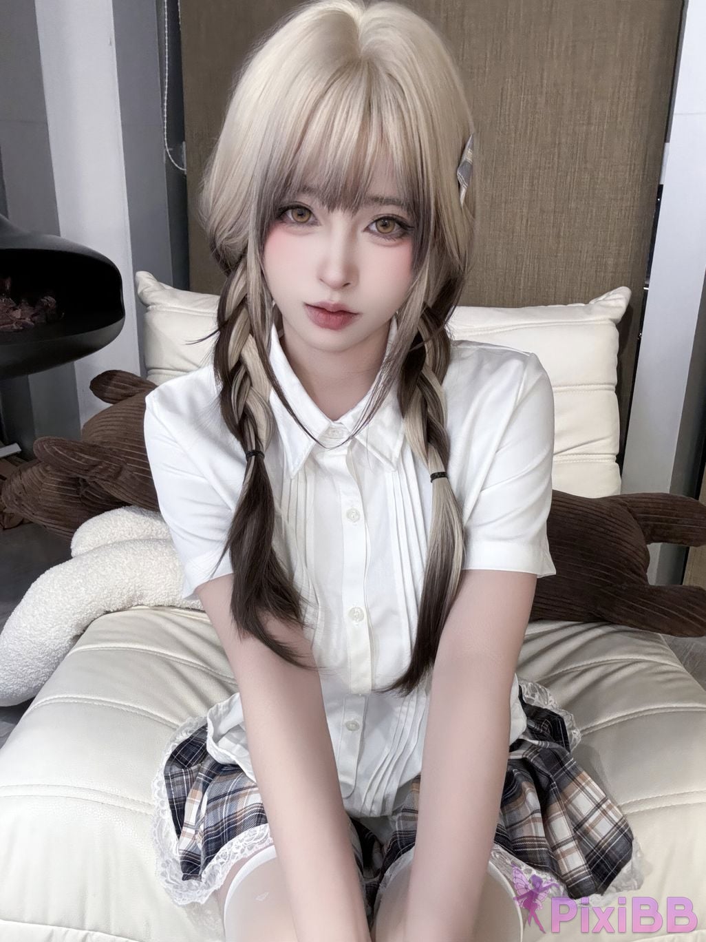 Cosplayer Yuno Shimizu White shirt broken shadow PixiBB.COM 004