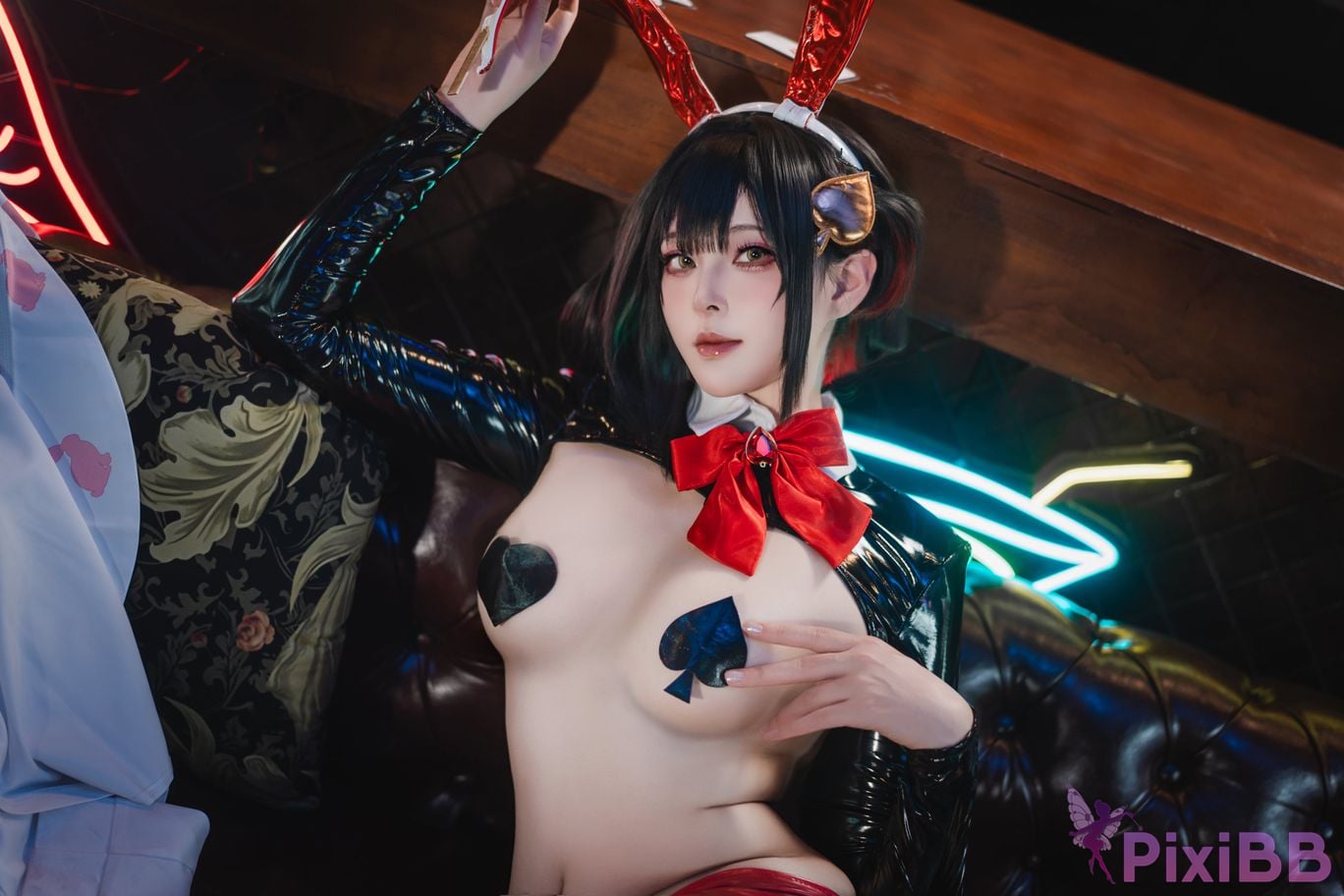 Cosplayer Natsuko Xia Xiazi NIKKE Luki Reverse bunny girl PixiBB.COM 015