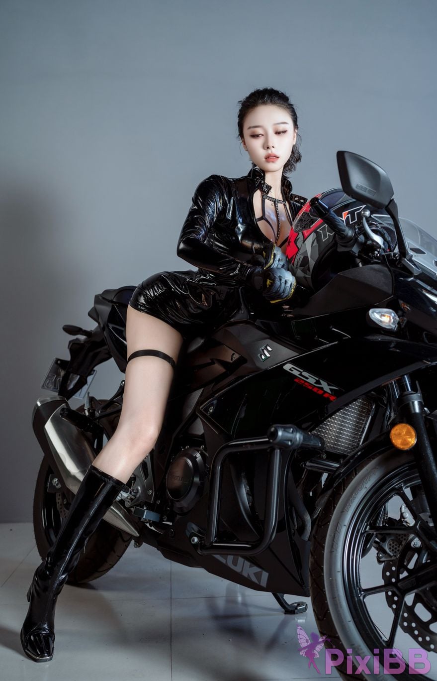 No watermark for in app purchases Qing Miao XIUREN model biker girl PixiBB.COM 003