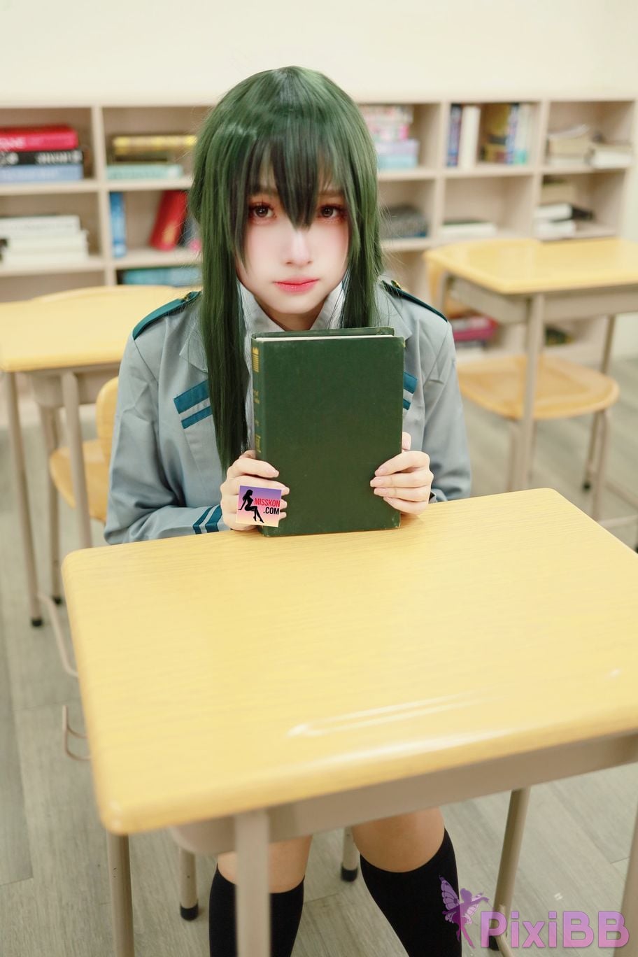 Coser mu Momo xue sheng fu zi wei pa PixiBB.COM 013