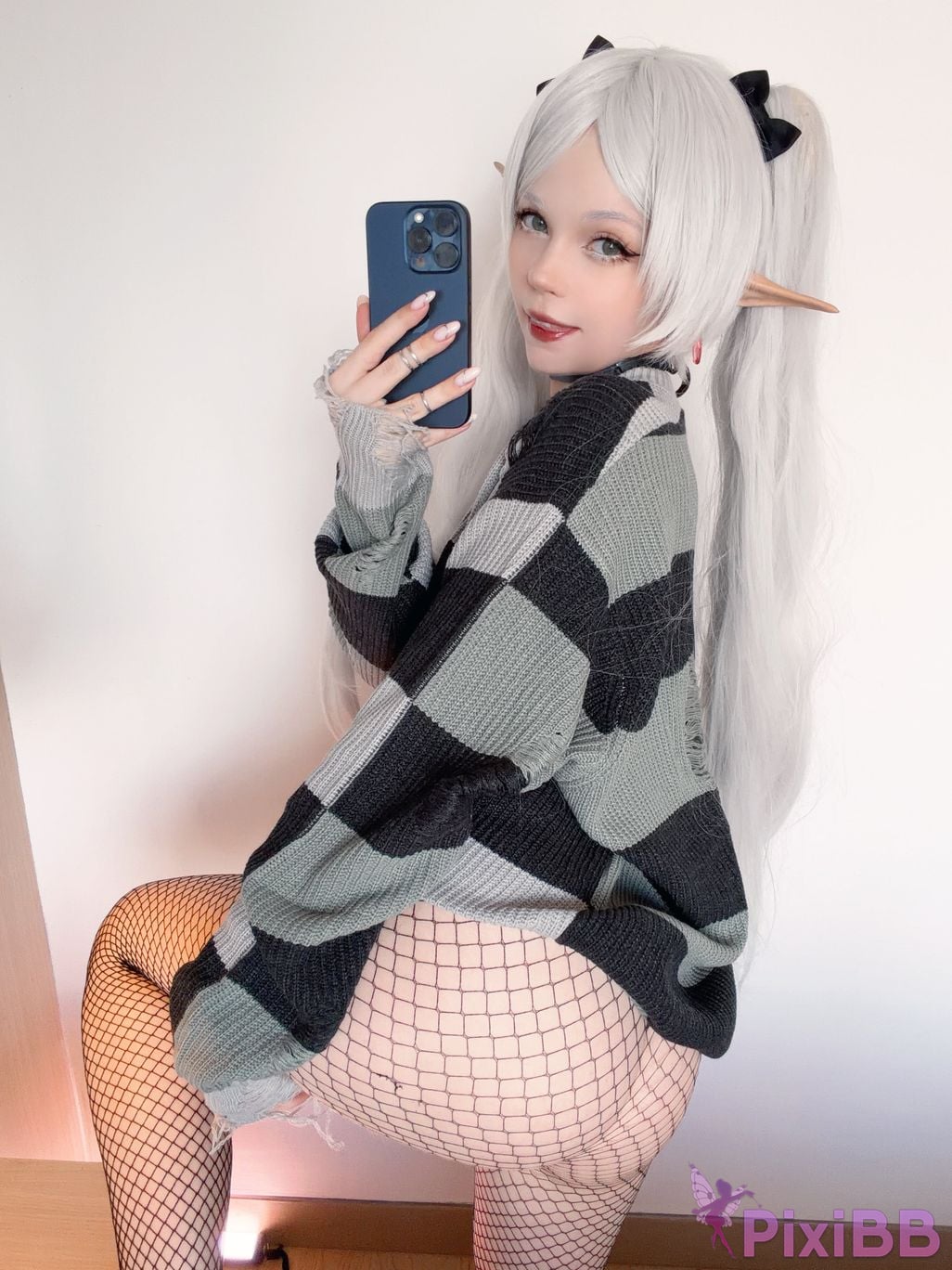 Caticornplay Goth Frieren PixiBB.COM 26