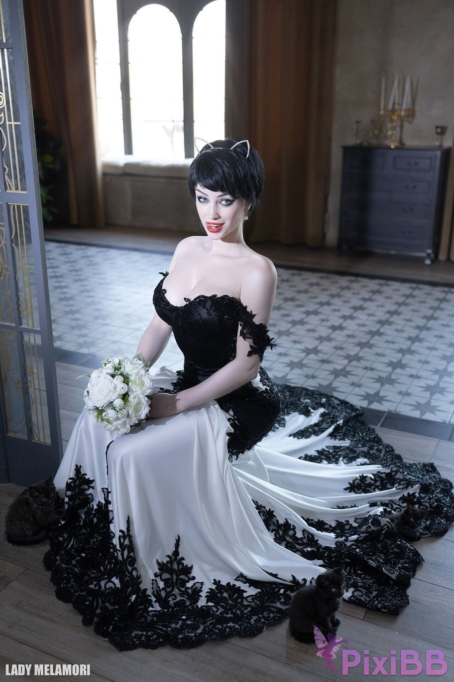 Lady Melamori Catwoman Bride PixiBB.COM 1