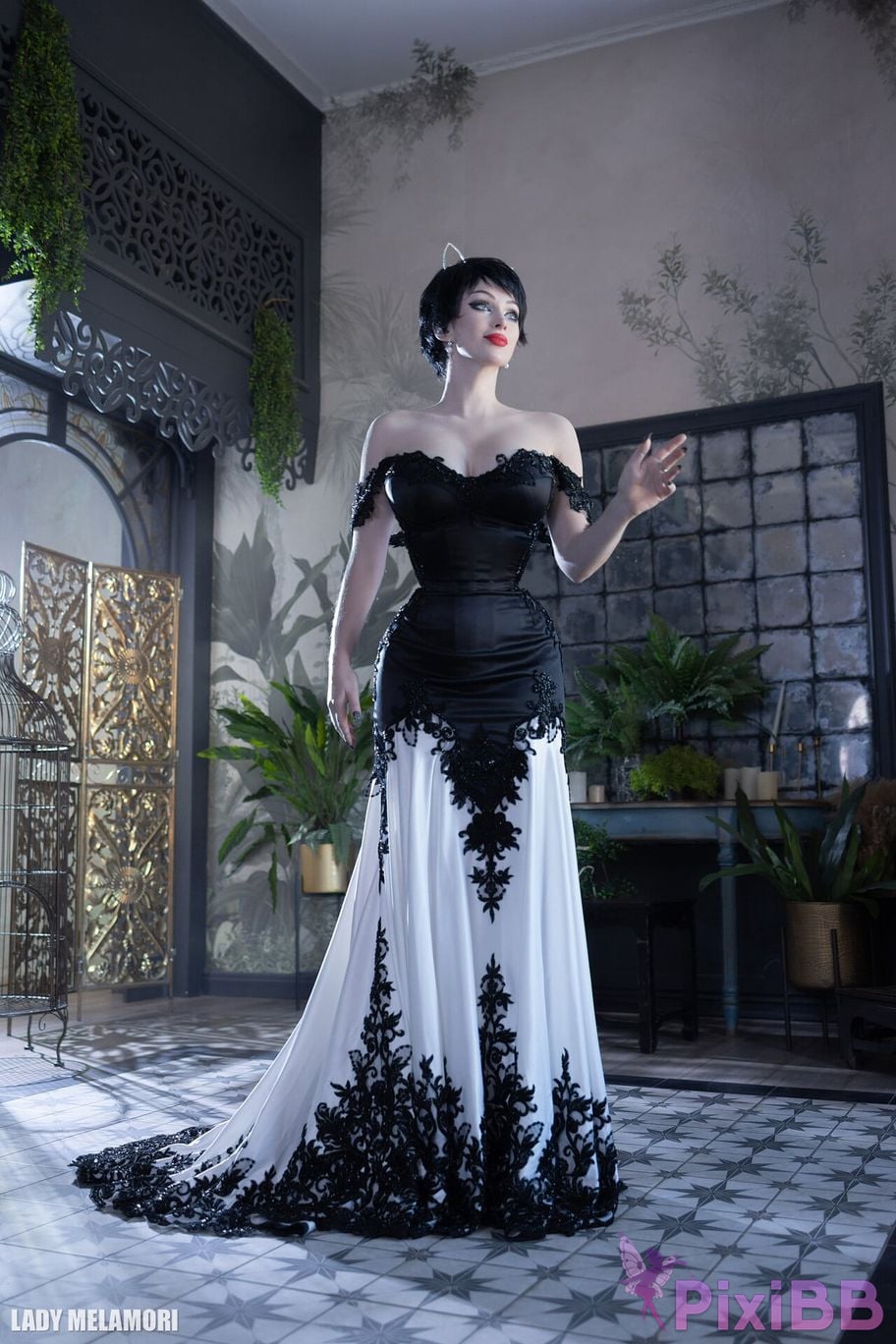 Lady Melamori Catwoman Bride PixiBB.COM 10