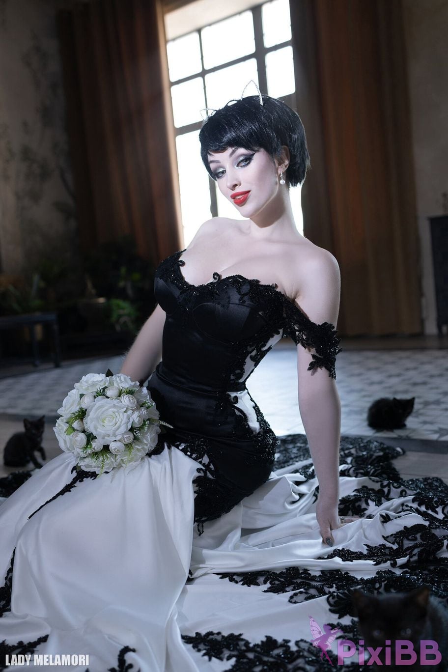 Lady Melamori Catwoman Bride PixiBB.COM 17