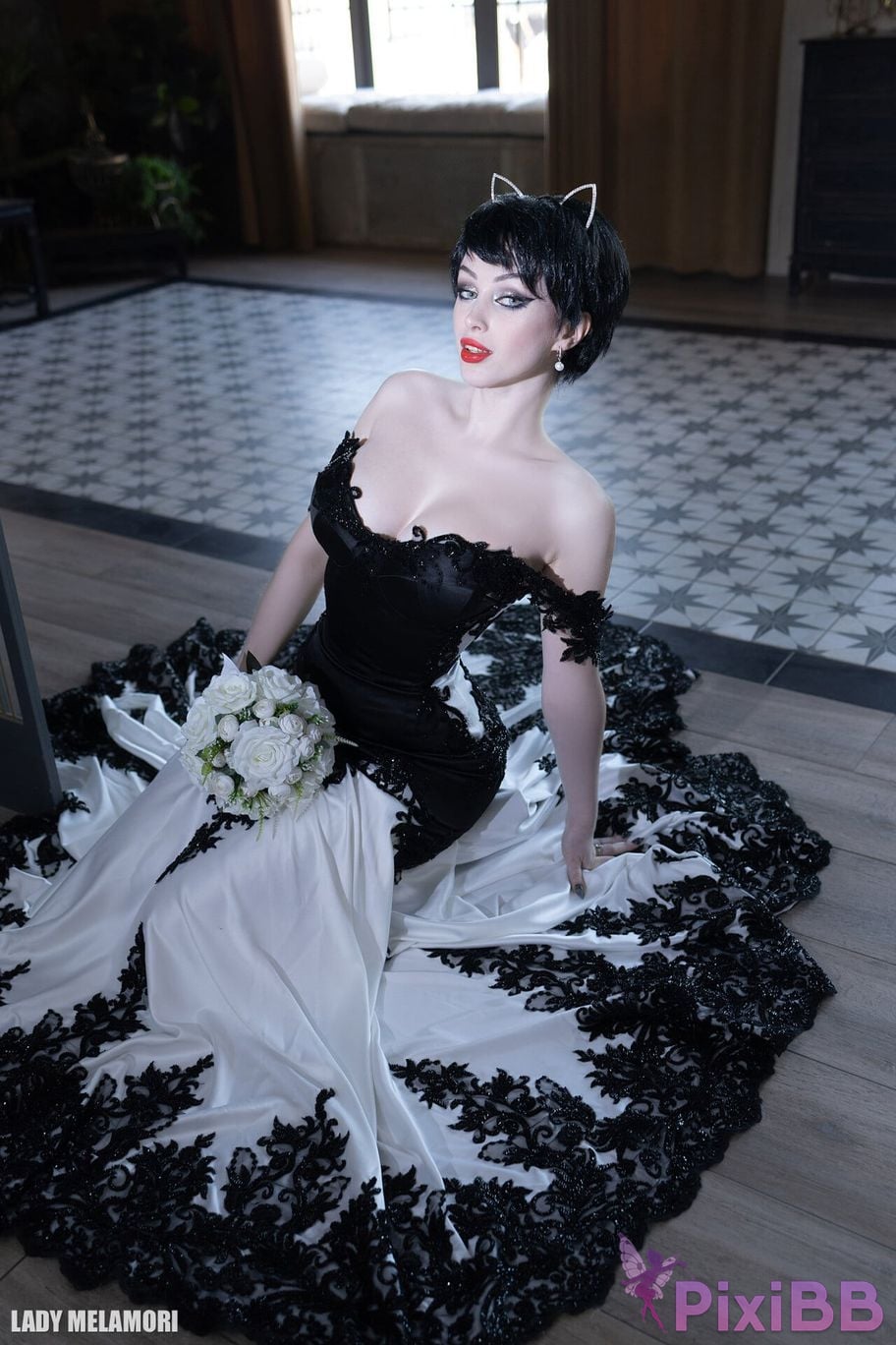 Lady Melamori Catwoman Bride PixiBB.COM 18