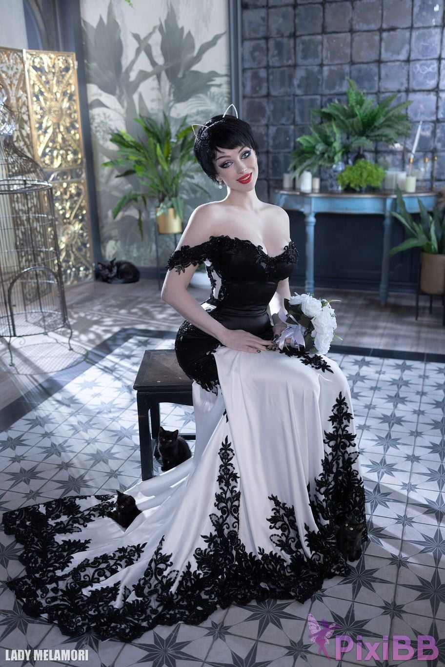 Lady Melamori Catwoman Bride PixiBB.COM 6
