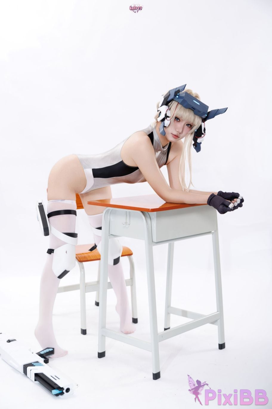 Cosplayer Qiqi be good Blue Archive Flying Birds and Horses competitive swimming PixiBB.COM 006