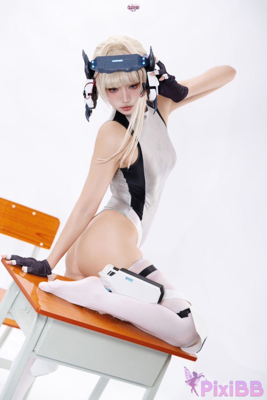 Cosplayer Qiqi be good Blue Archive Flying Birds and Horses competitive swimming PixiBB.COM 014