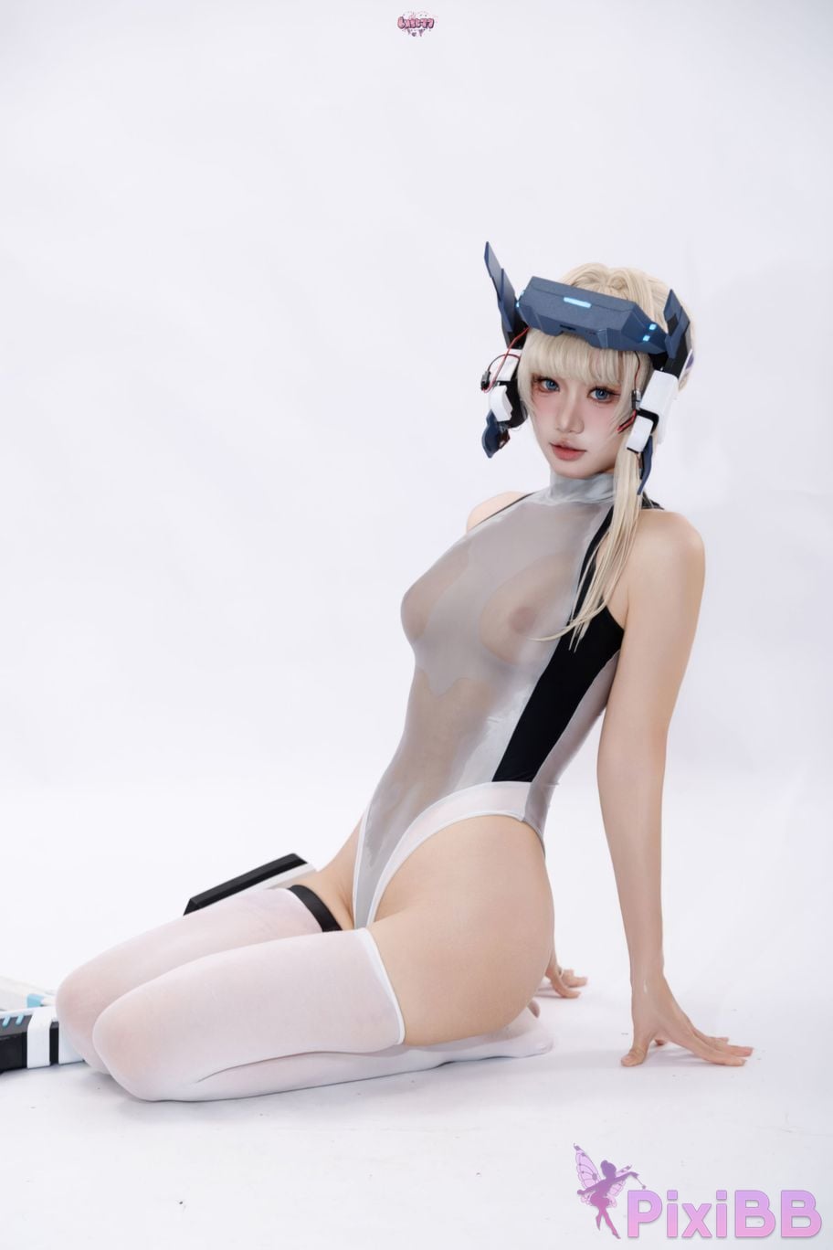 Cosplayer Qiqi be good Blue Archive Flying Birds and Horses competitive swimming PixiBB.COM 036