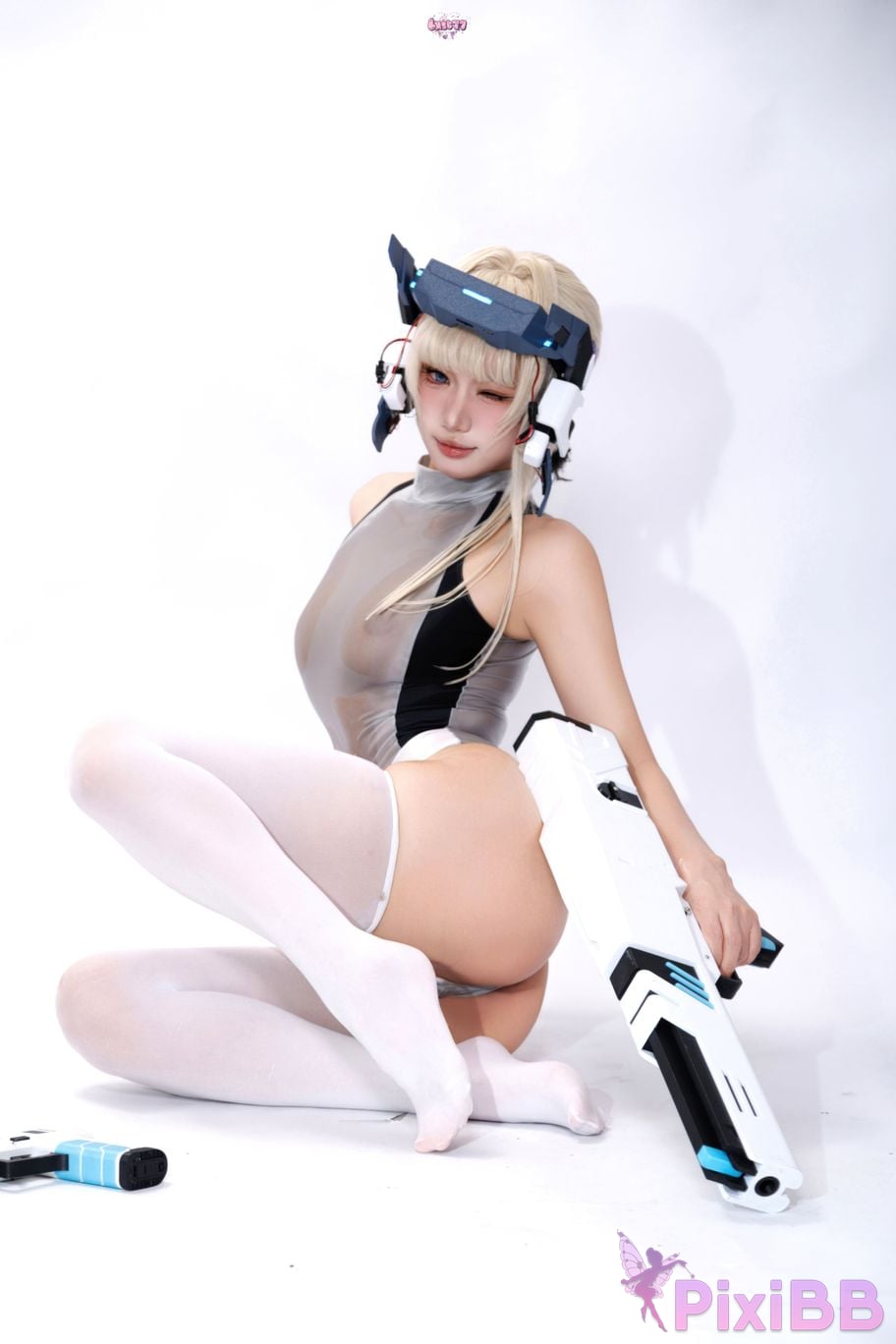 Cosplayer Qiqi be good Blue Archive Flying Birds and Horses competitive swimming PixiBB.COM 040