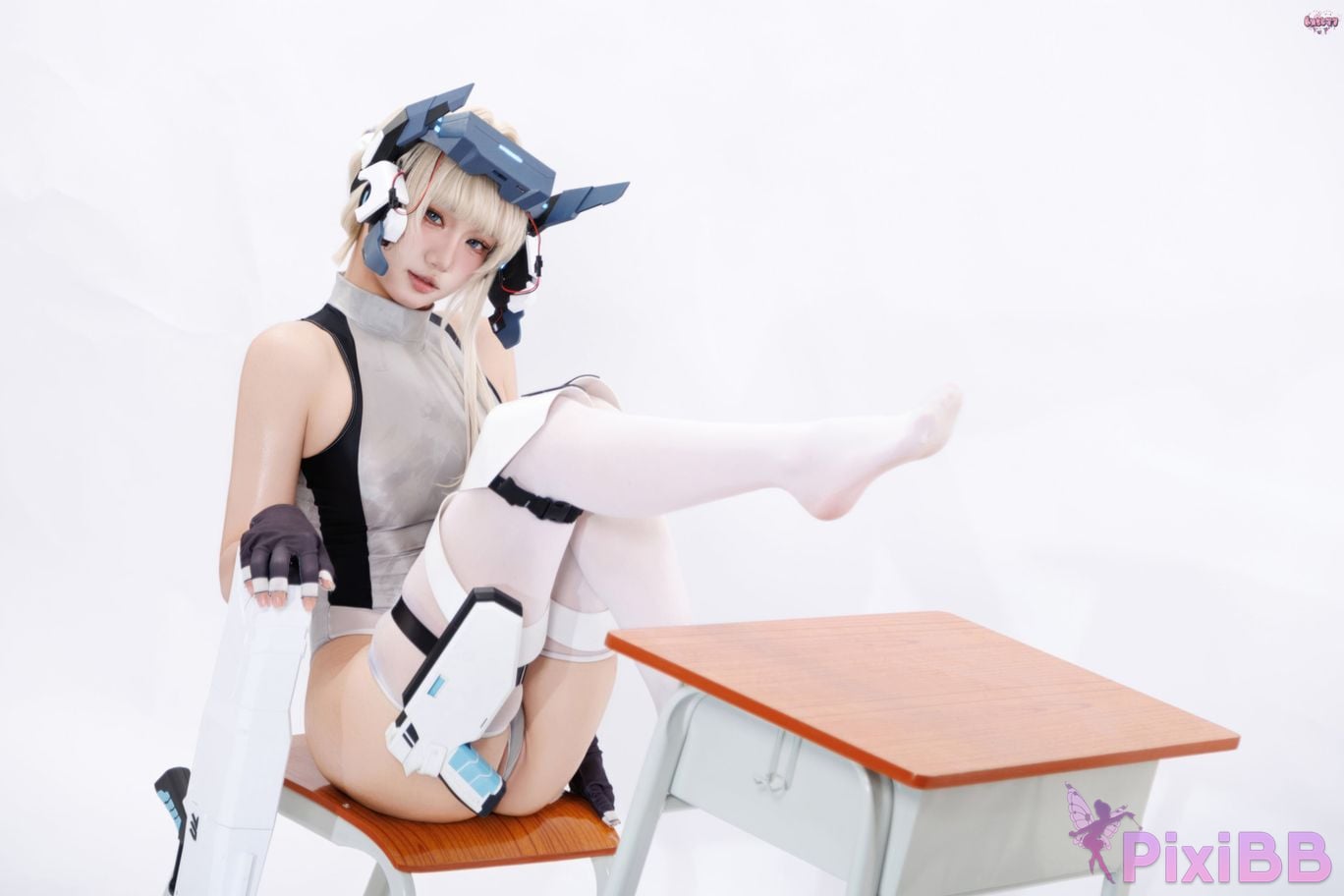 Cosplayer Qiqi be good Blue Archive Flying Birds and Horses competitive swimming PixiBB.COM 056