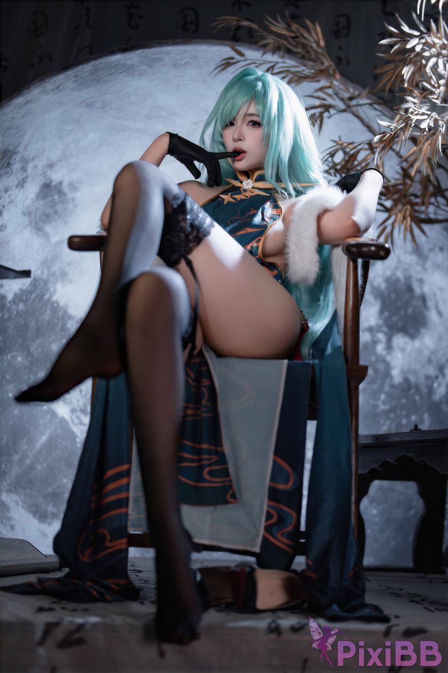 Cosplayer Senior Sister Xuan Xiao azur lane Moscow cheongsam PixiBB.COM 012
