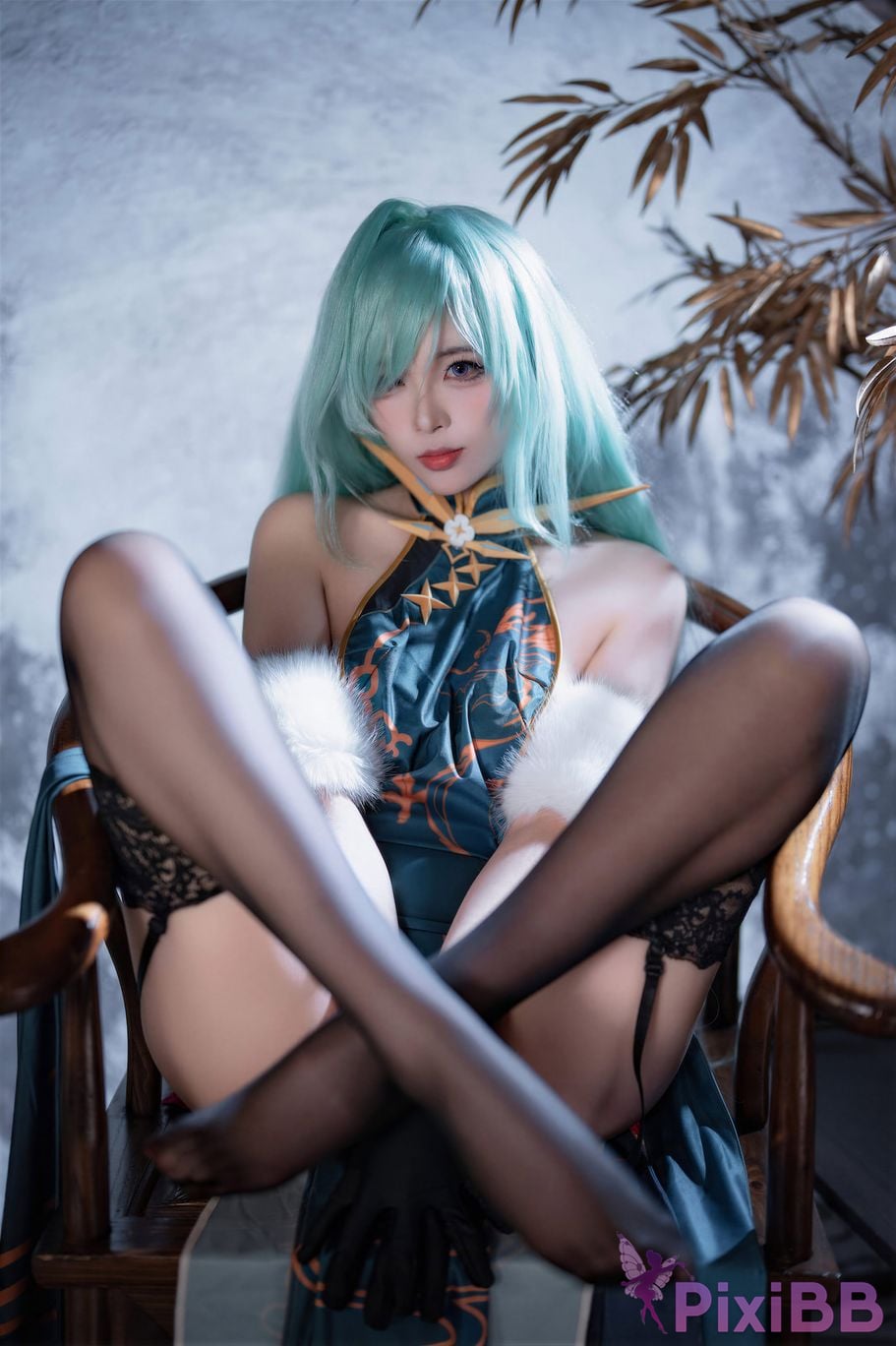 Cosplayer Senior Sister Xuan Xiao azur lane Moscow cheongsam PixiBB.COM 013