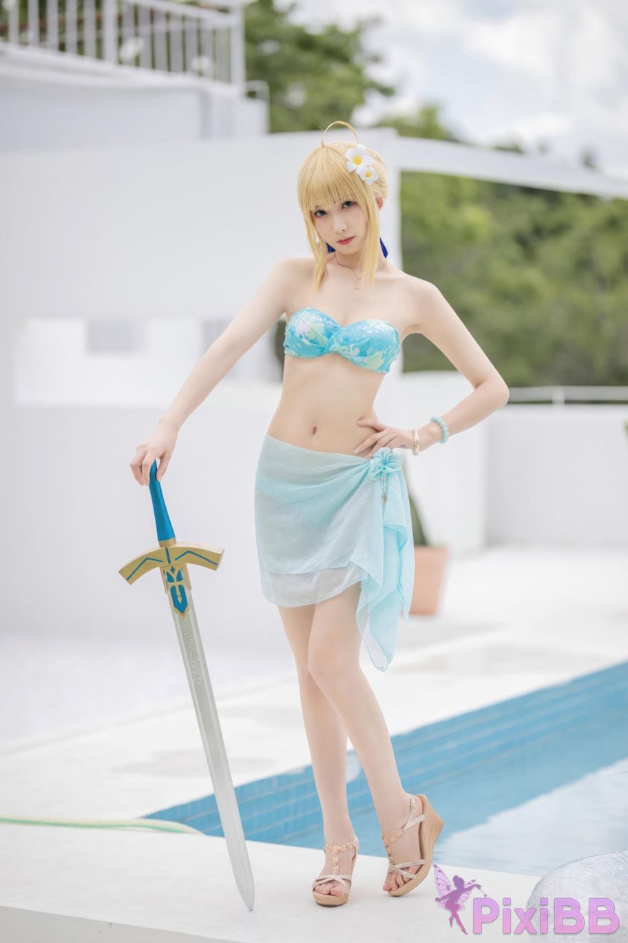 Cosplayer Fengjiang v FGO Saber swimsuit PixiBB.COM 003