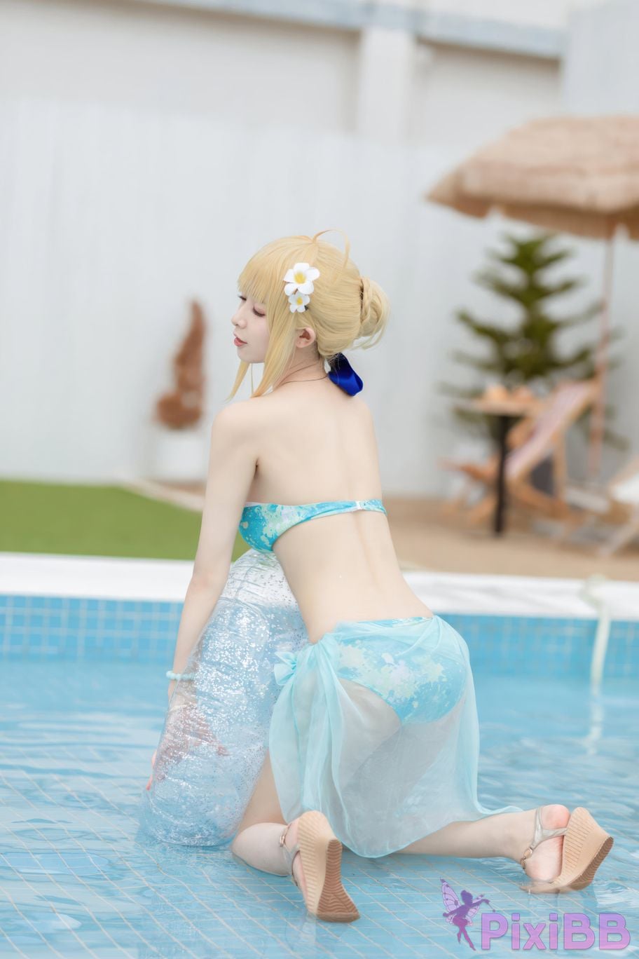 Cosplayer Fengjiang v FGO Saber swimsuit PixiBB.COM 014