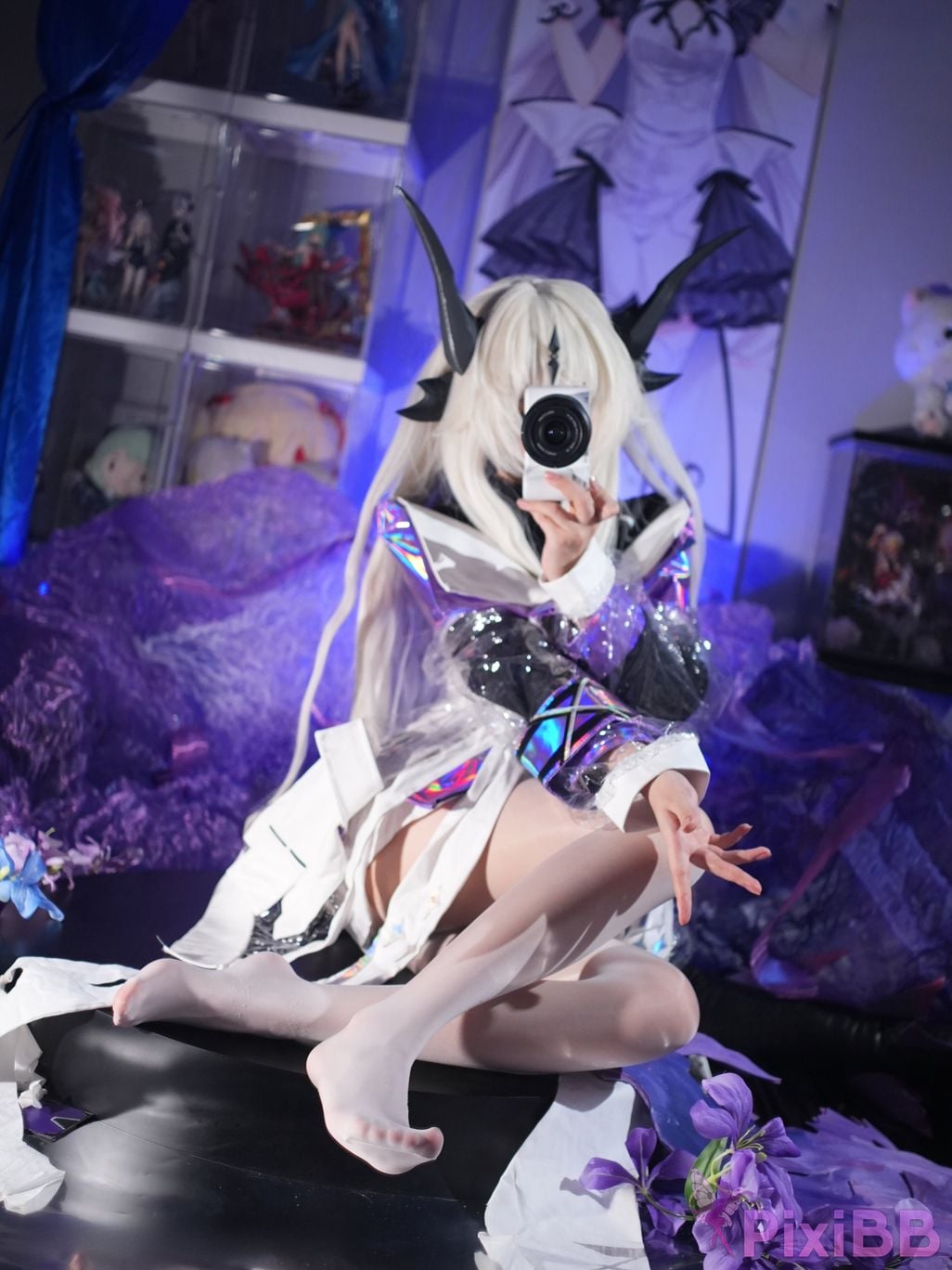 Cosplayer white oak Shirly death glow PixiBB.COM 141