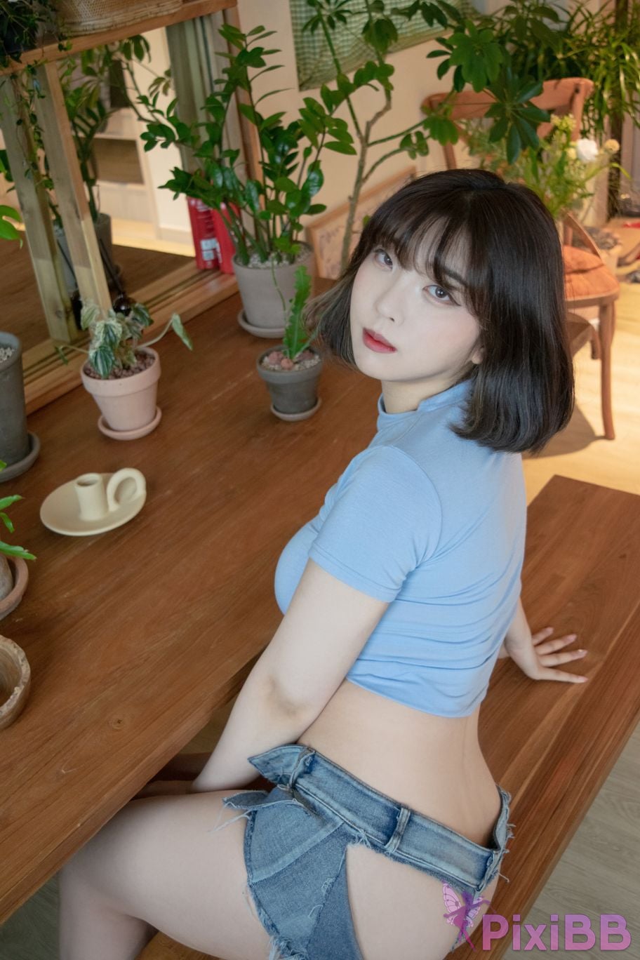 Song Hana Home Body and Ripped Jeans PixiBB.COM 074