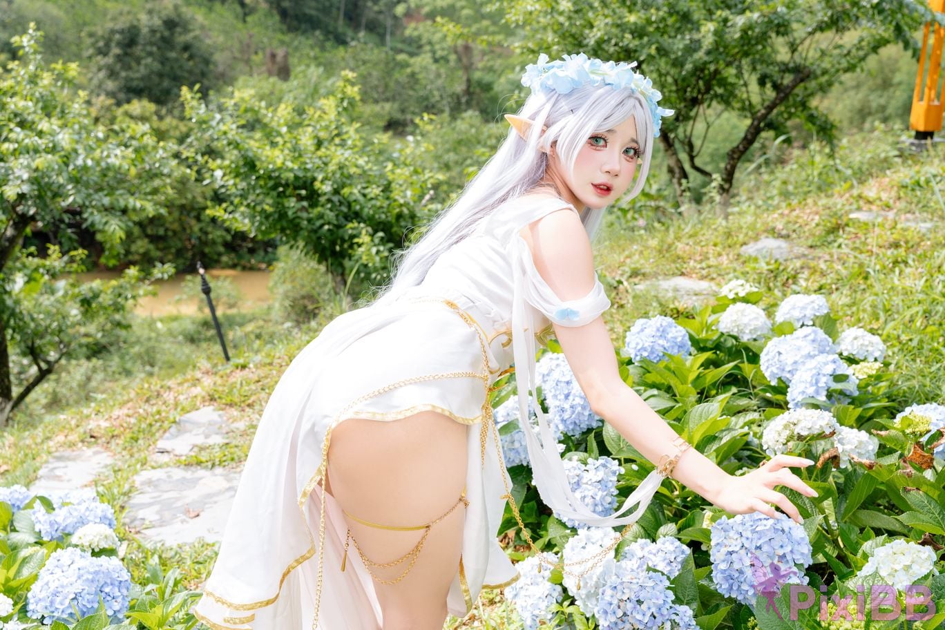 Cosplay PoppaChan Frieren Blue Valley Dress PixiBB.COM 005