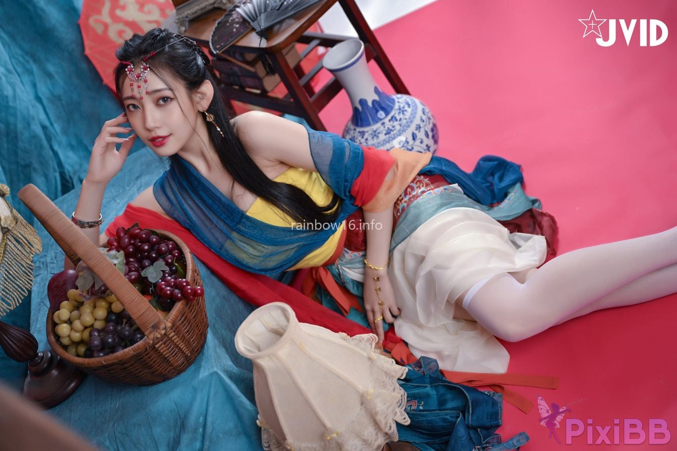 JVID Summer light Nu Shen Mu Guang Dun Huang Feng Ge Zao Xing Fu Shi Shou Du Chang Fei Yue Tian Ji Chuan Suo Kong Yu Ni Lai Qian Wei You De Ai Lian Zi PixiBB.COM 098
