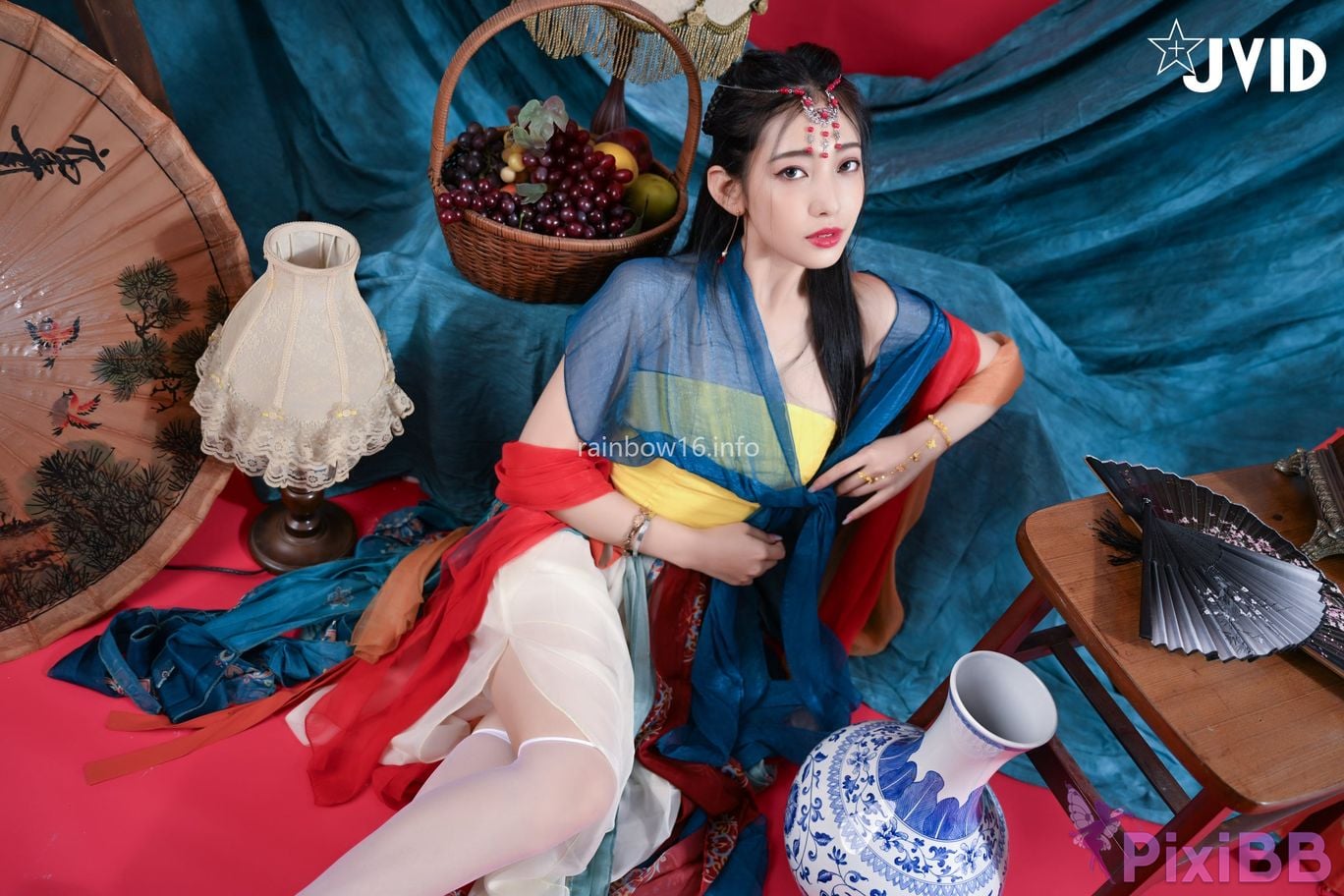 JVID Summer light Nu Shen Mu Guang Dun Huang Feng Ge Zao Xing Fu Shi Shou Du Chang Fei Yue Tian Ji Chuan Suo Kong Yu Ni Lai Qian Wei You De Ai Lian Zi PixiBB.COM 099