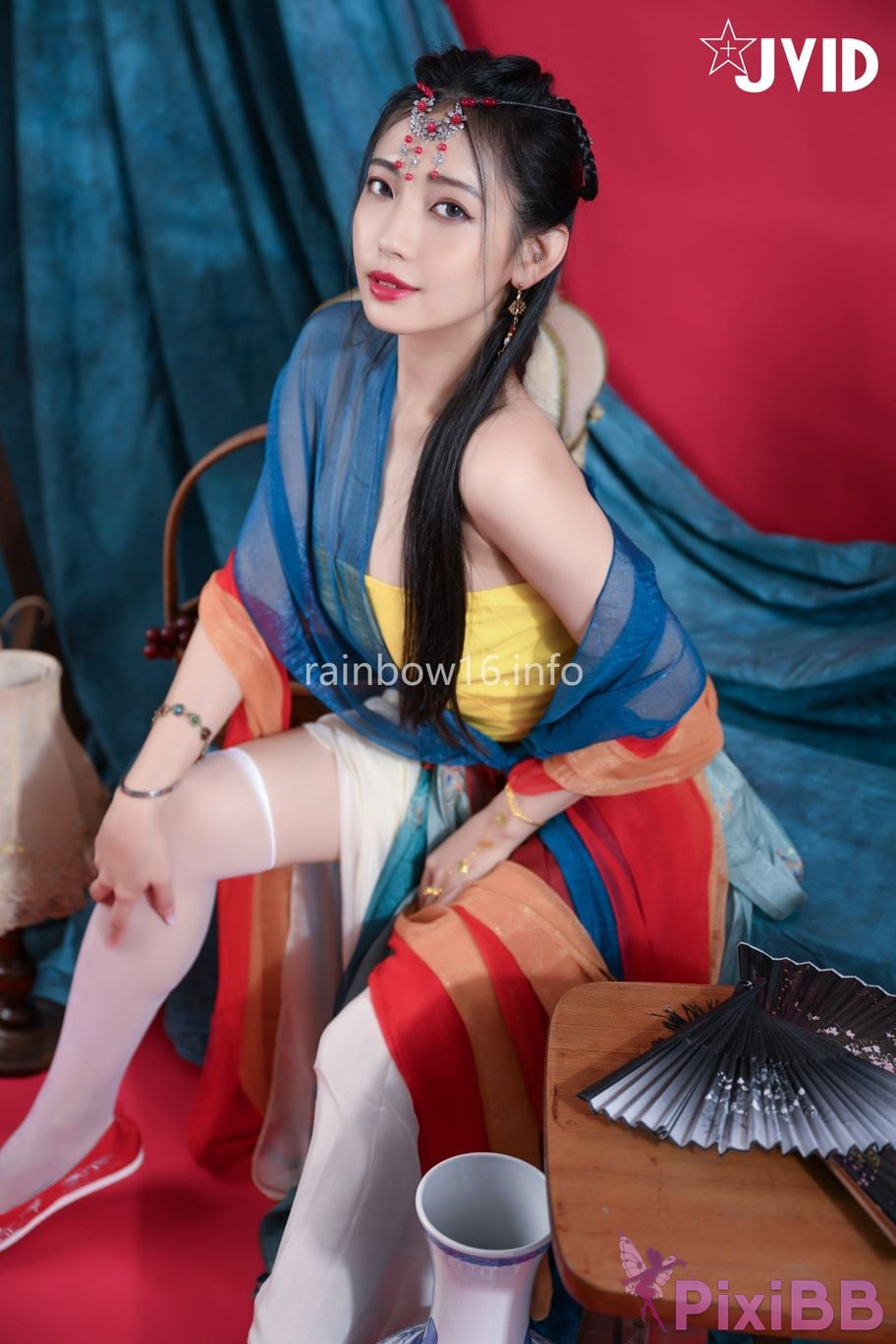 JVID Summer light Nu Shen Mu Guang Dun Huang Feng Ge Zao Xing Fu Shi Shou Du Chang Fei Yue Tian Ji Chuan Suo Kong Yu Ni Lai Qian Wei You De Ai Lian Zi PixiBB.COM 107
