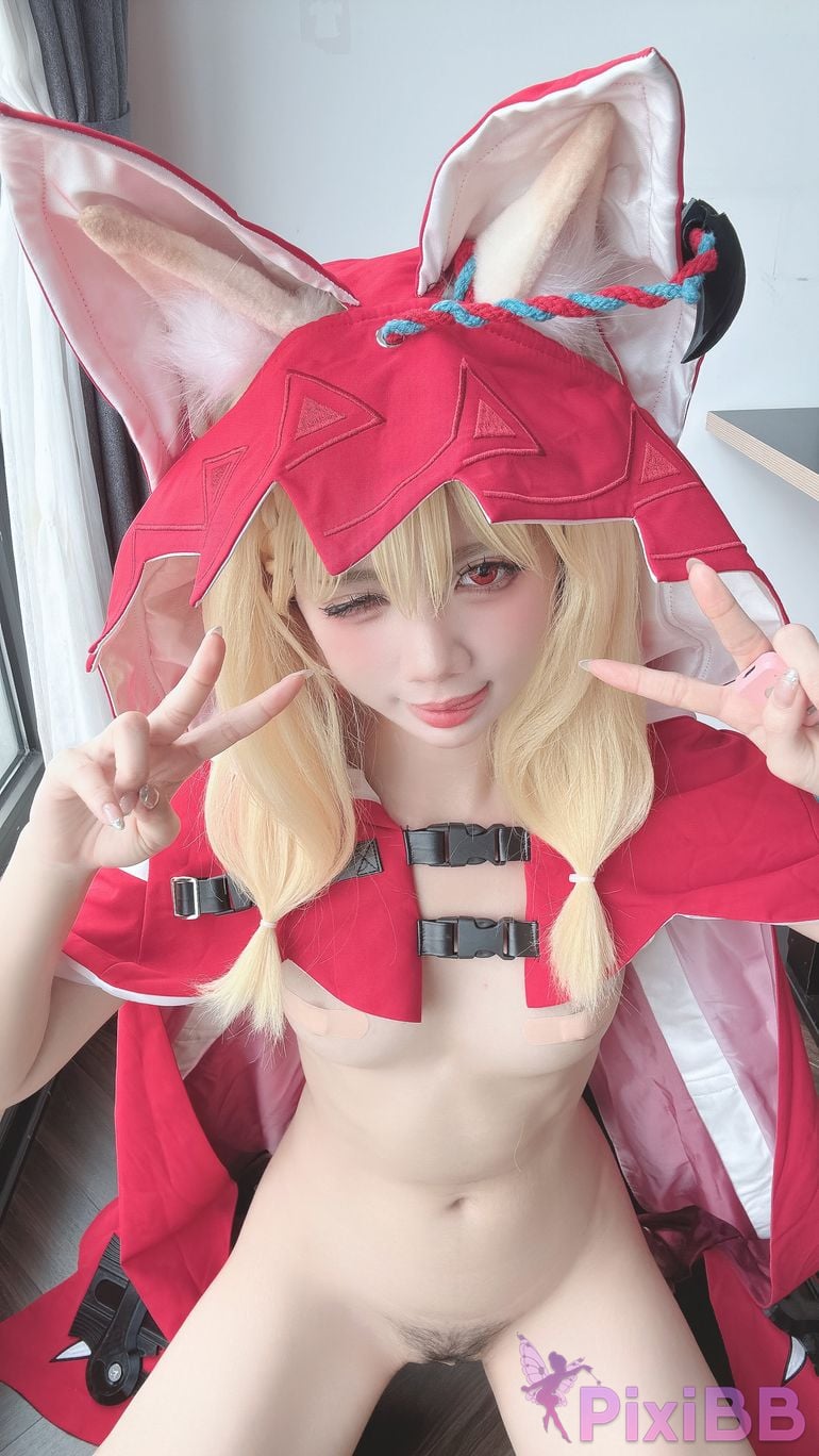 Cosplayer PoppaChan Rossi PixiBB.COM 081